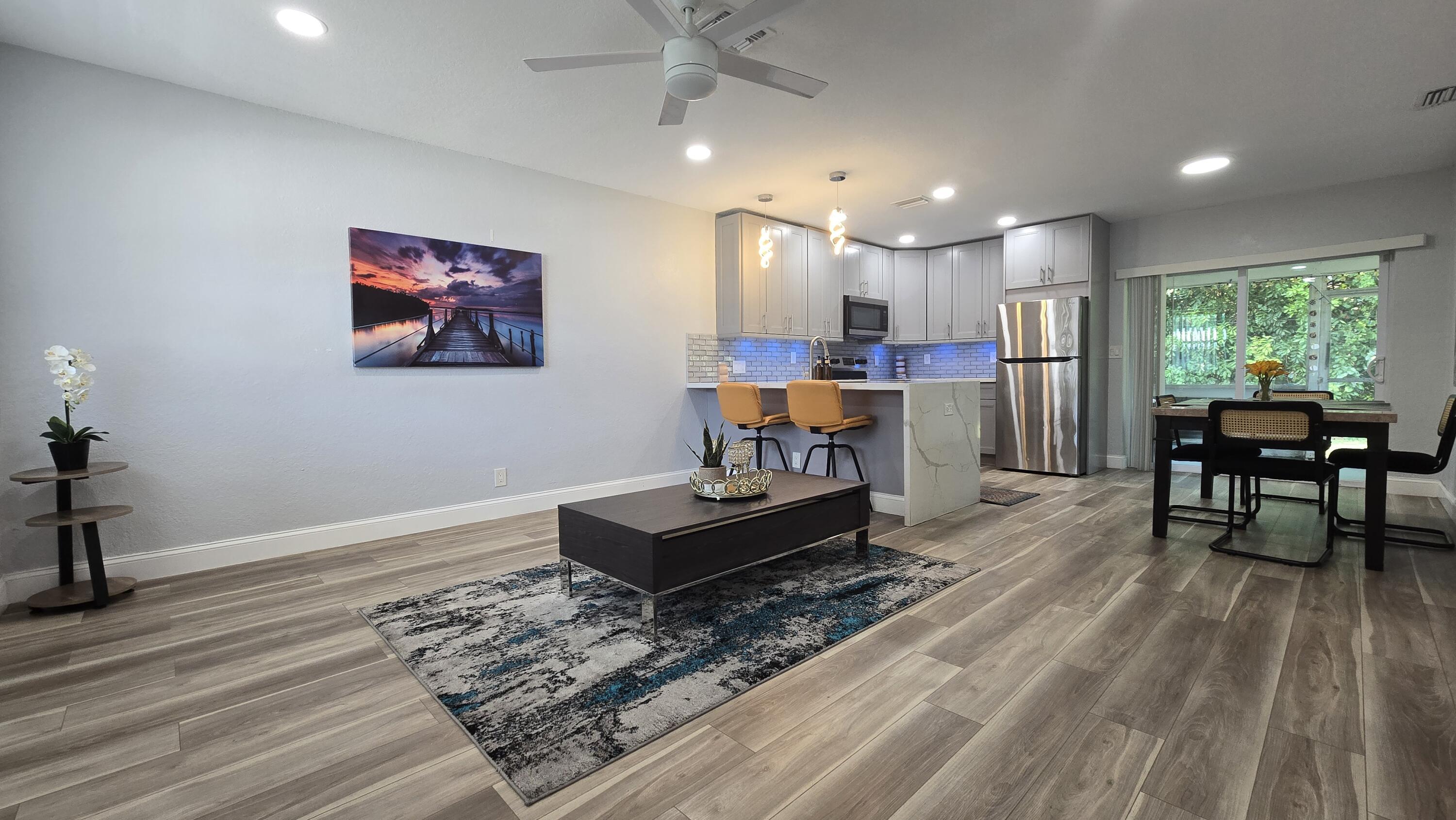 5815 Cleveland Street, Hollywood, FL 33021, Hollywood - Photo 4