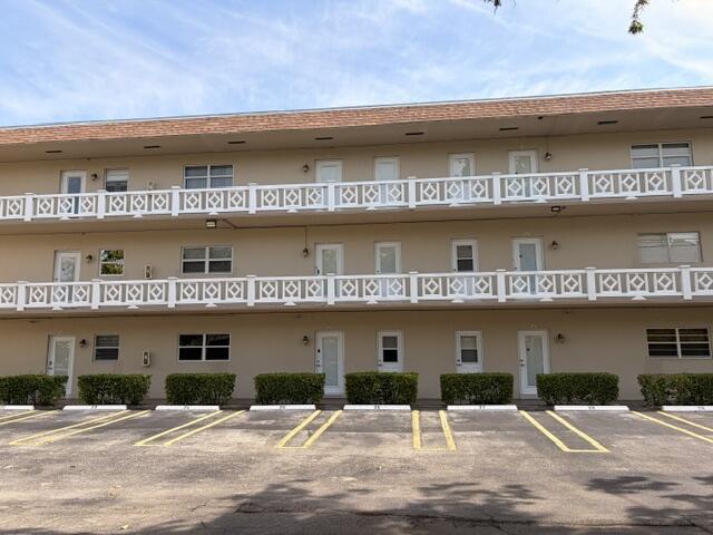 5103 NW 35th Street 401, Lauderdale Lakes, FL 33319, Lauderdale Lakes - Photo 2