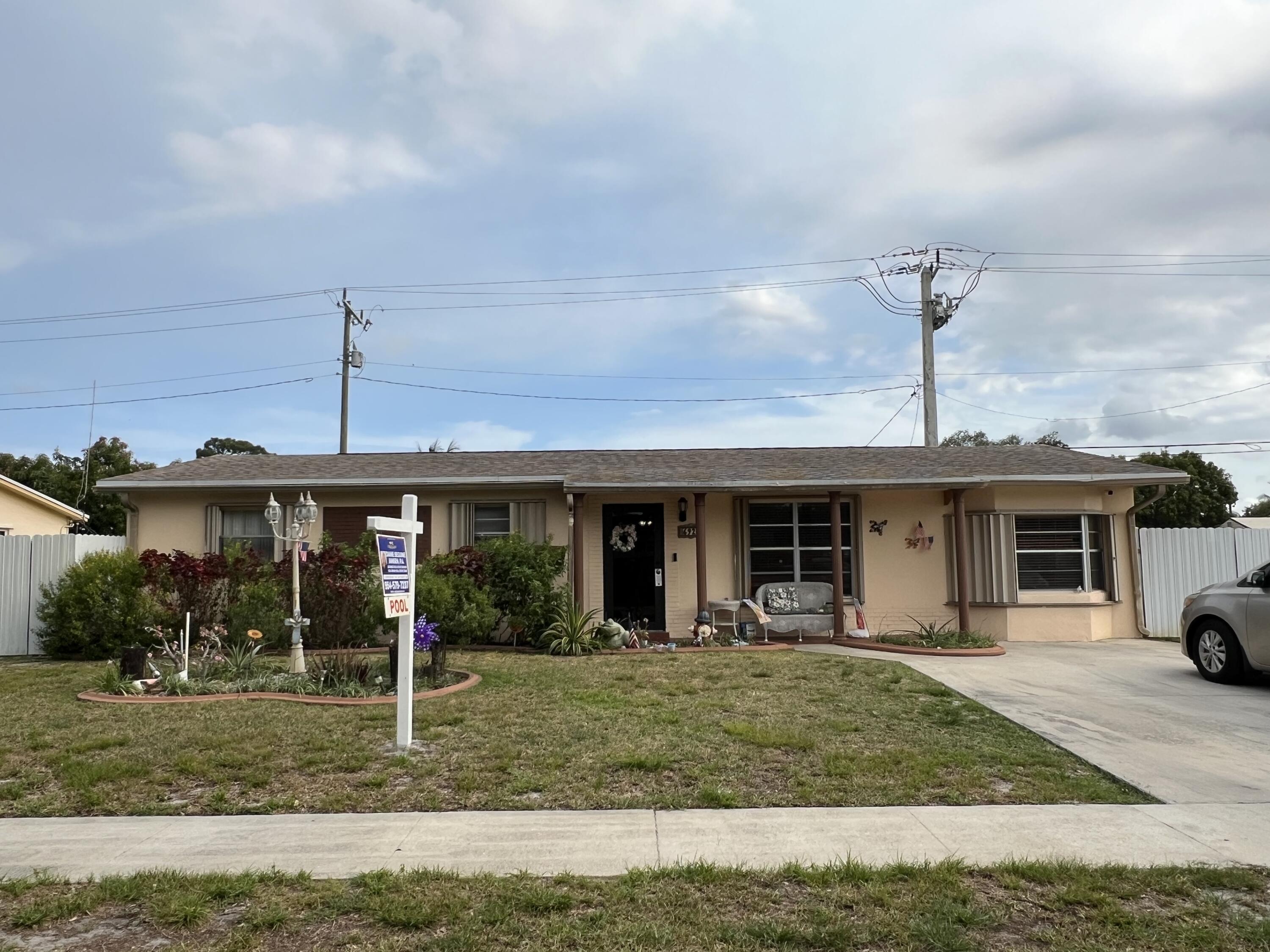6920 SW 8th Street, Pembroke Pines, FL 33023, Pembroke Pines