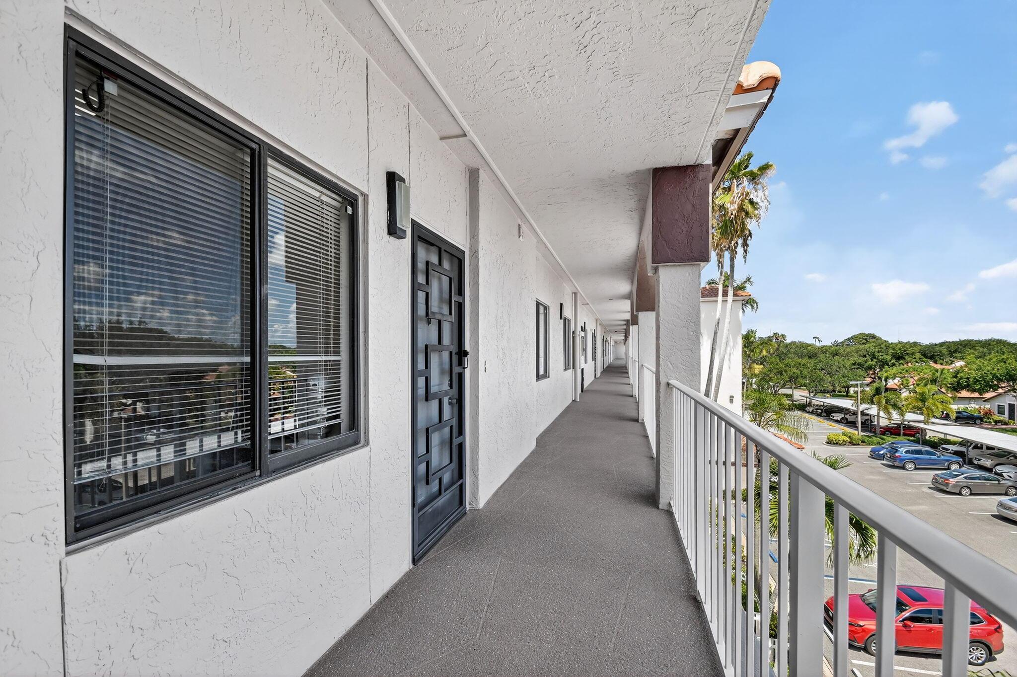 6193 Pointe Regal Circle 402, Delray Beach, FL 33484, Delray Beach - Photo 5