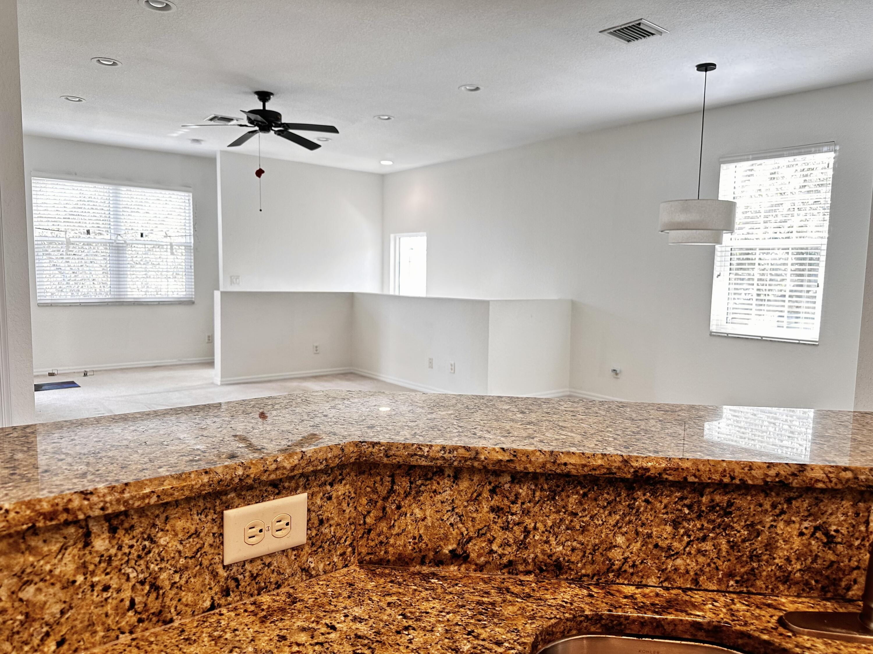 3031 SE Lexington Lakes Drive 204, Stuart, FL 34994, Stuart - Photo 4