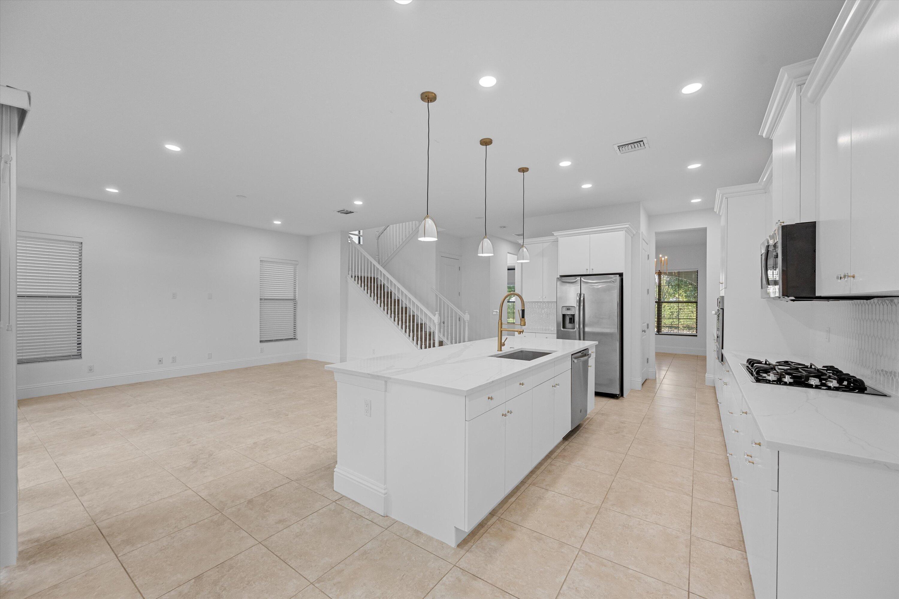6020 Curie Place, Palm Beach Gardens, FL 33418, Palm Beach Gardens - Photo 5