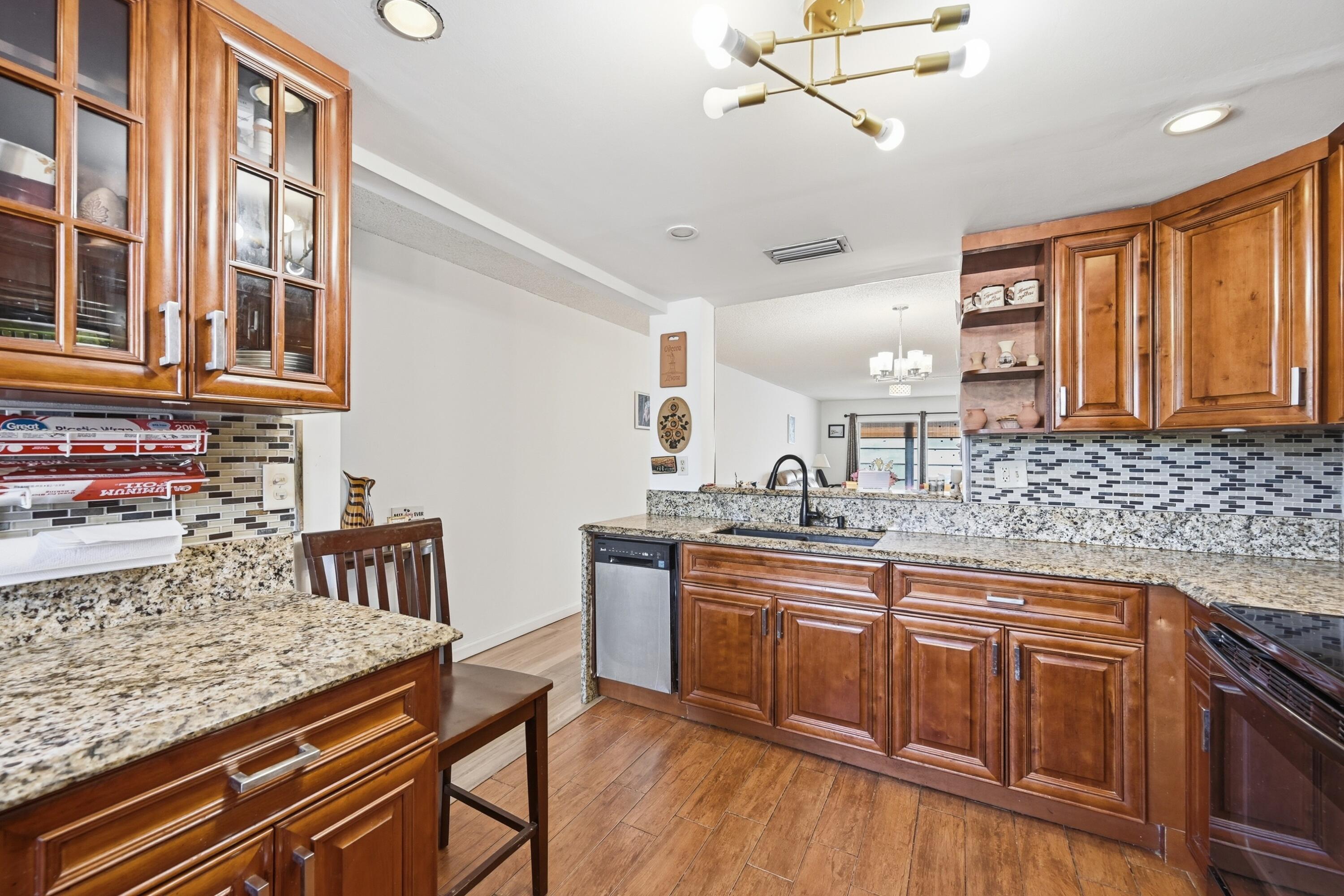 3005 Portofino Isle M2, Coconut Creek, FL 33066, Coconut Creek - Photo 5