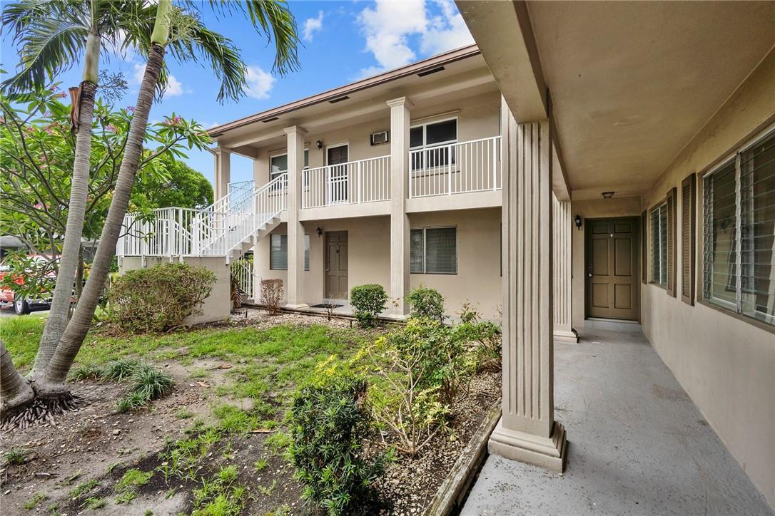 2130 NE 42nd Court 4, Lighthouse Point, FL 33064, Lighthouse Point - Photo 2