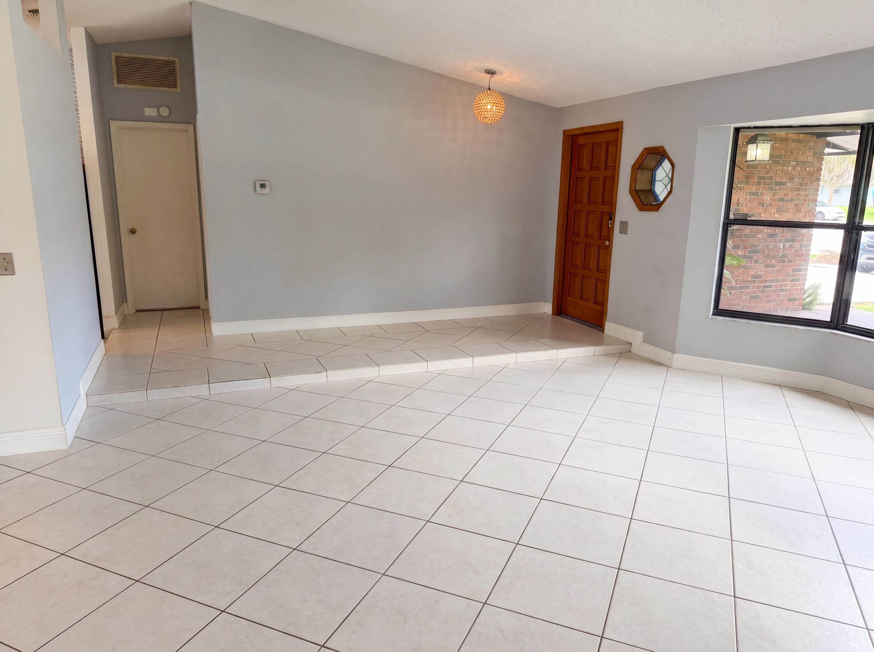 786 SE Ablett Lane, Port St. Lucie, FL 34984, Port St. Lucie - Photo 3