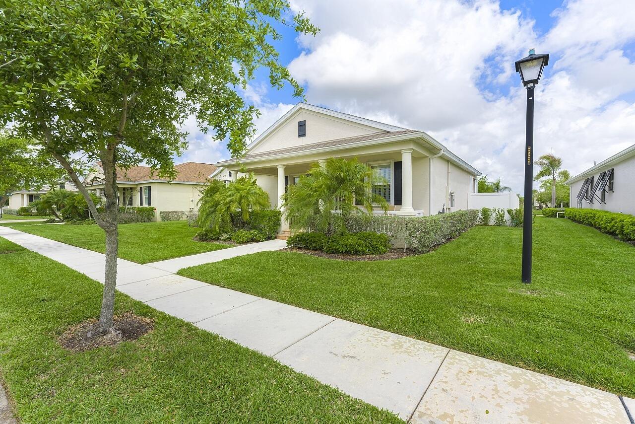 7218 E Village Square, Vero Beach, FL 32966, Vero Beach - Photo 2