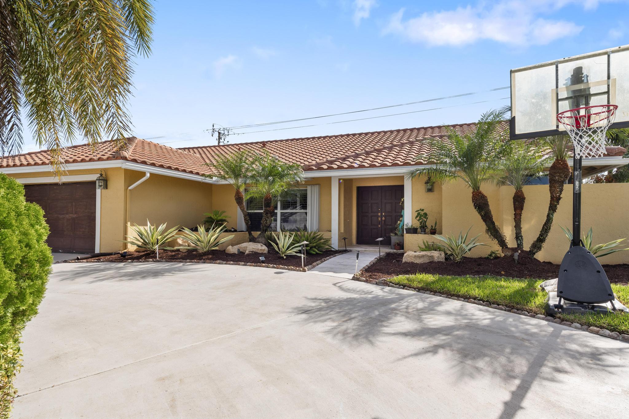 22071 Martella Avenue, Boca Raton, FL 33433, Boca Raton - Photo 5