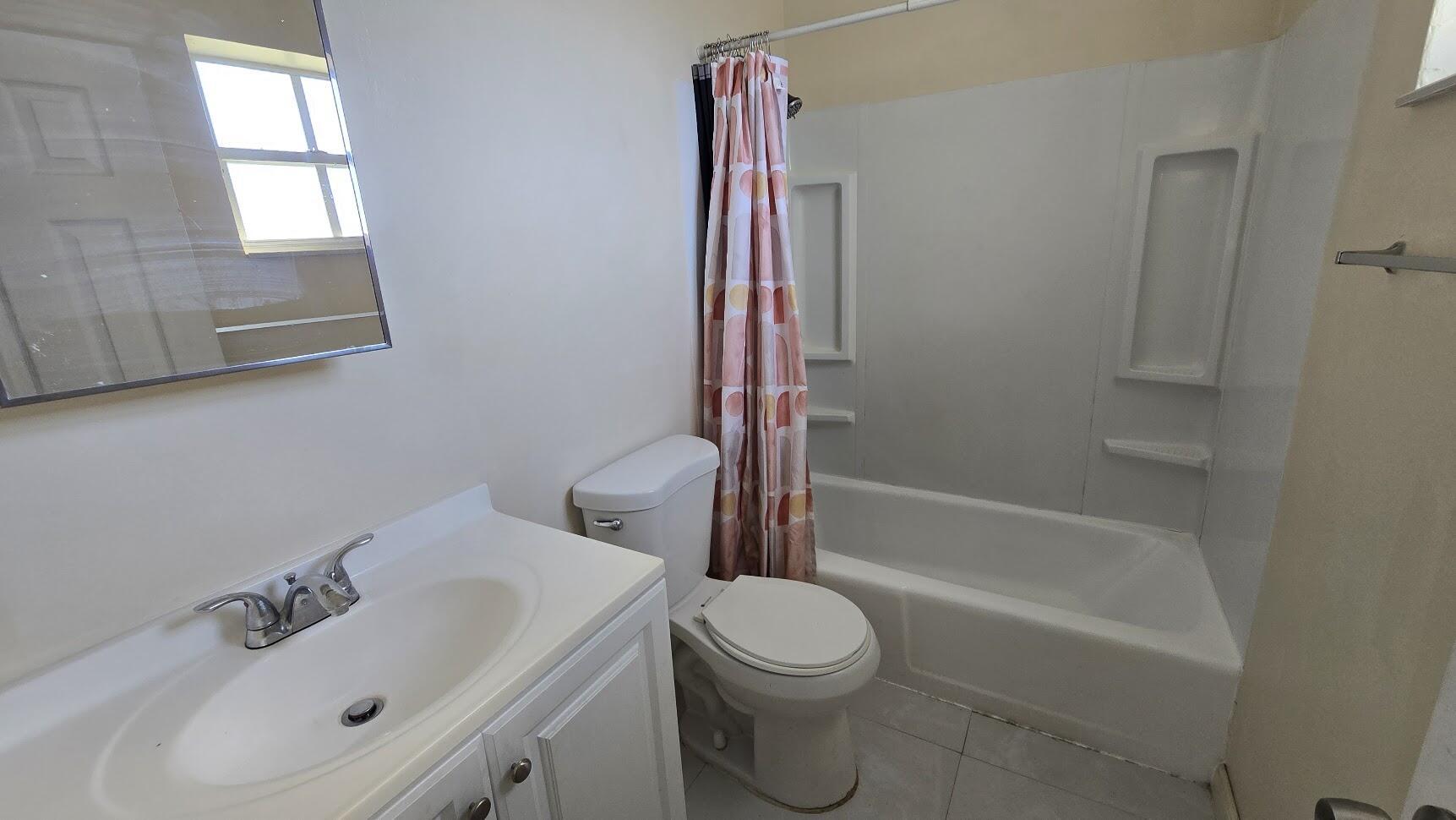 1290 NE 142nd Street 2, North Miami, FL 33161, North Miami - Photo 5