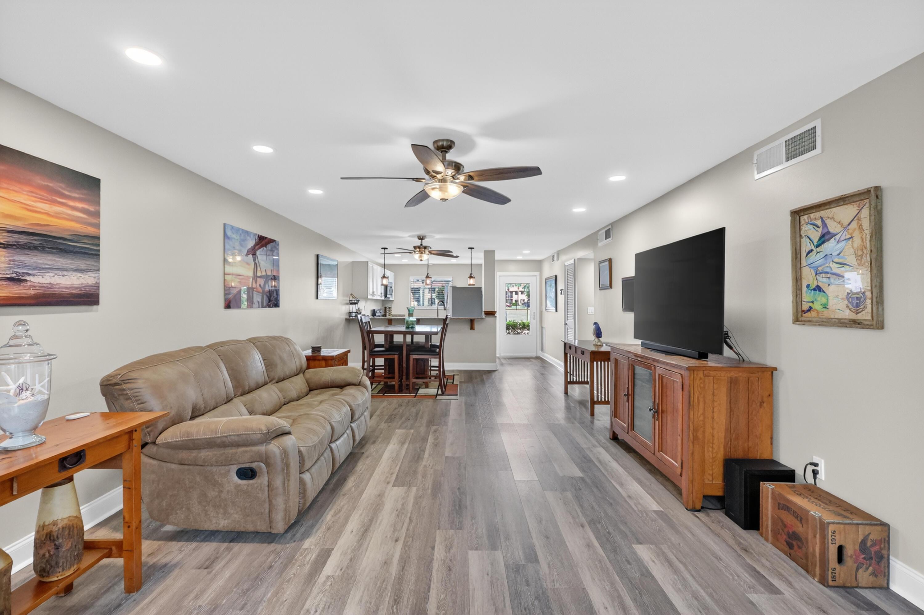 1600 NE Dixie Highway 9 104, Jensen Beach, FL 34957, Jensen Beach - Photo 4