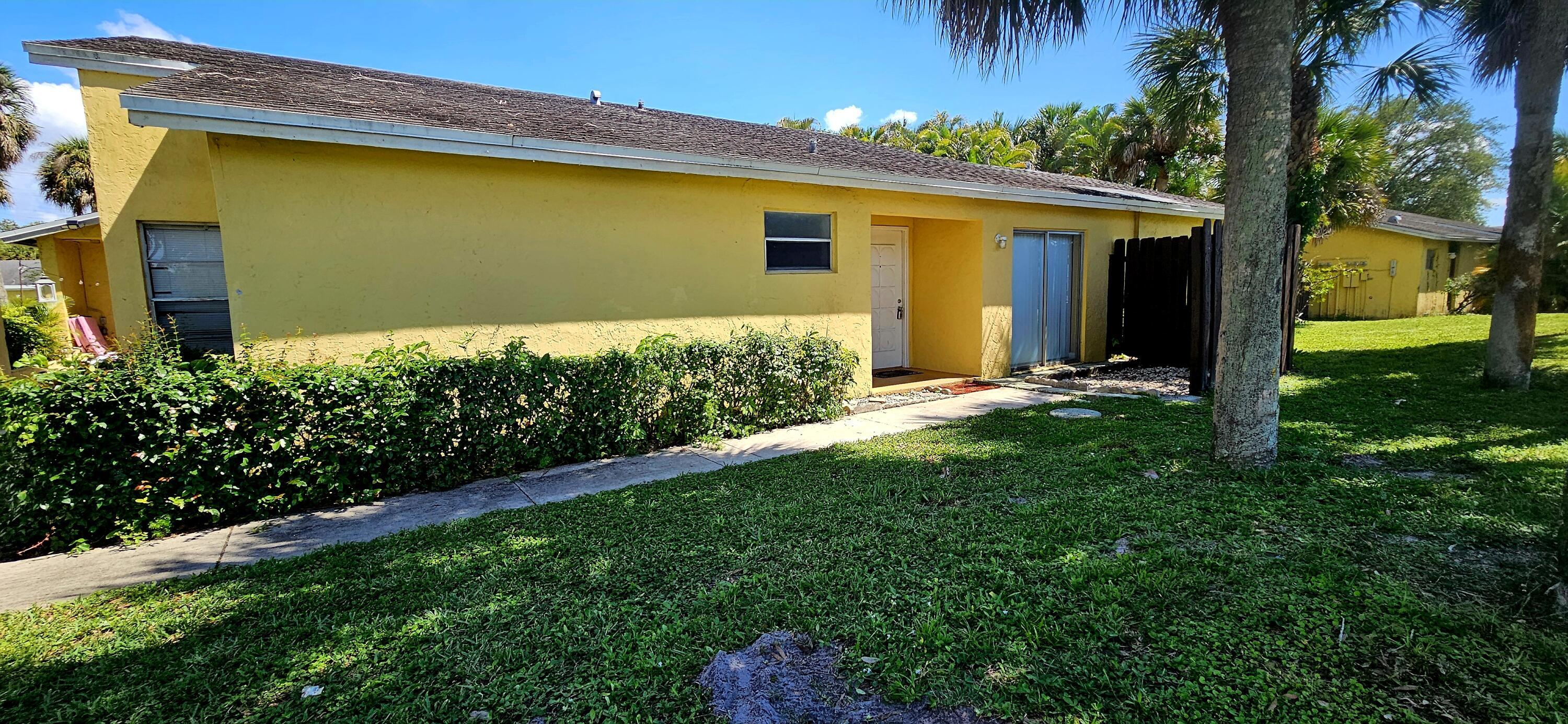 210 Sparrow Drive 4, Royal Palm Beach, FL 33411, Royal Palm Beach