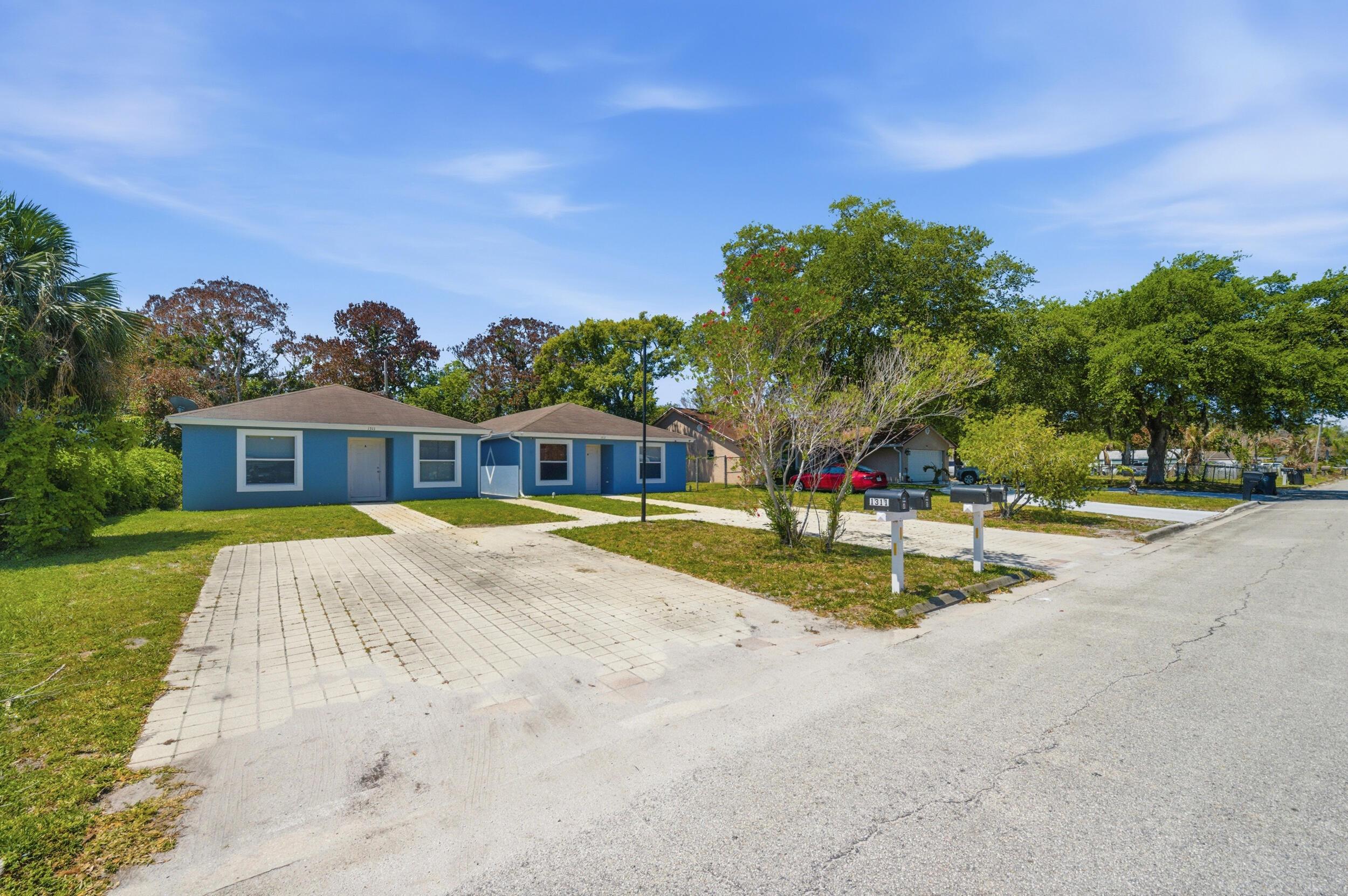 1311 Emerald Terrace, Fort Pierce, FL 34950, Fort Pierce - Photo 2
