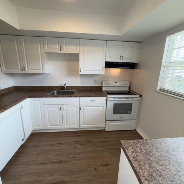1900 S Kanner Hwy Highway Apt 10 - 102, Stuart, FL 34994, Stuart