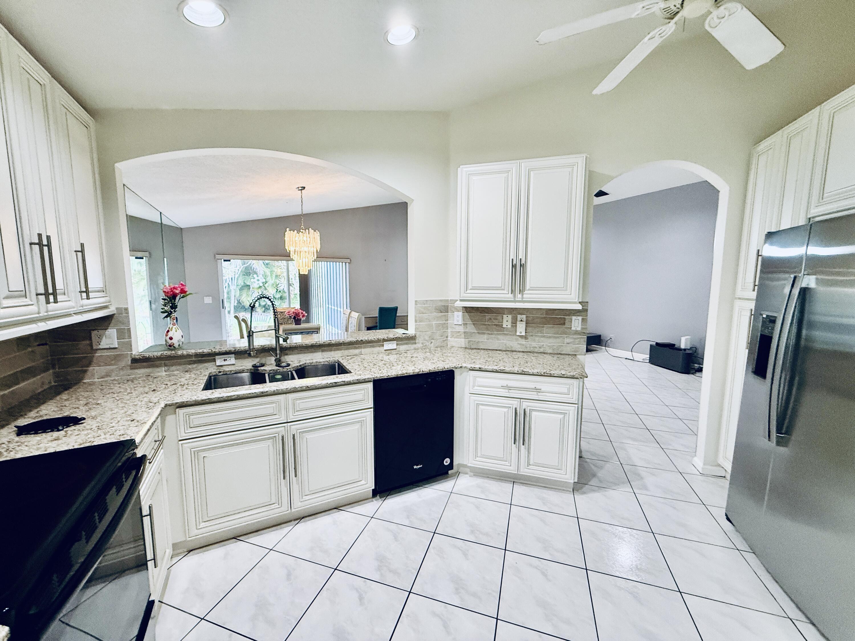 10921 Royal Caribbean Circle, Boynton Beach, FL 33437, Boynton Beach - Photo 5