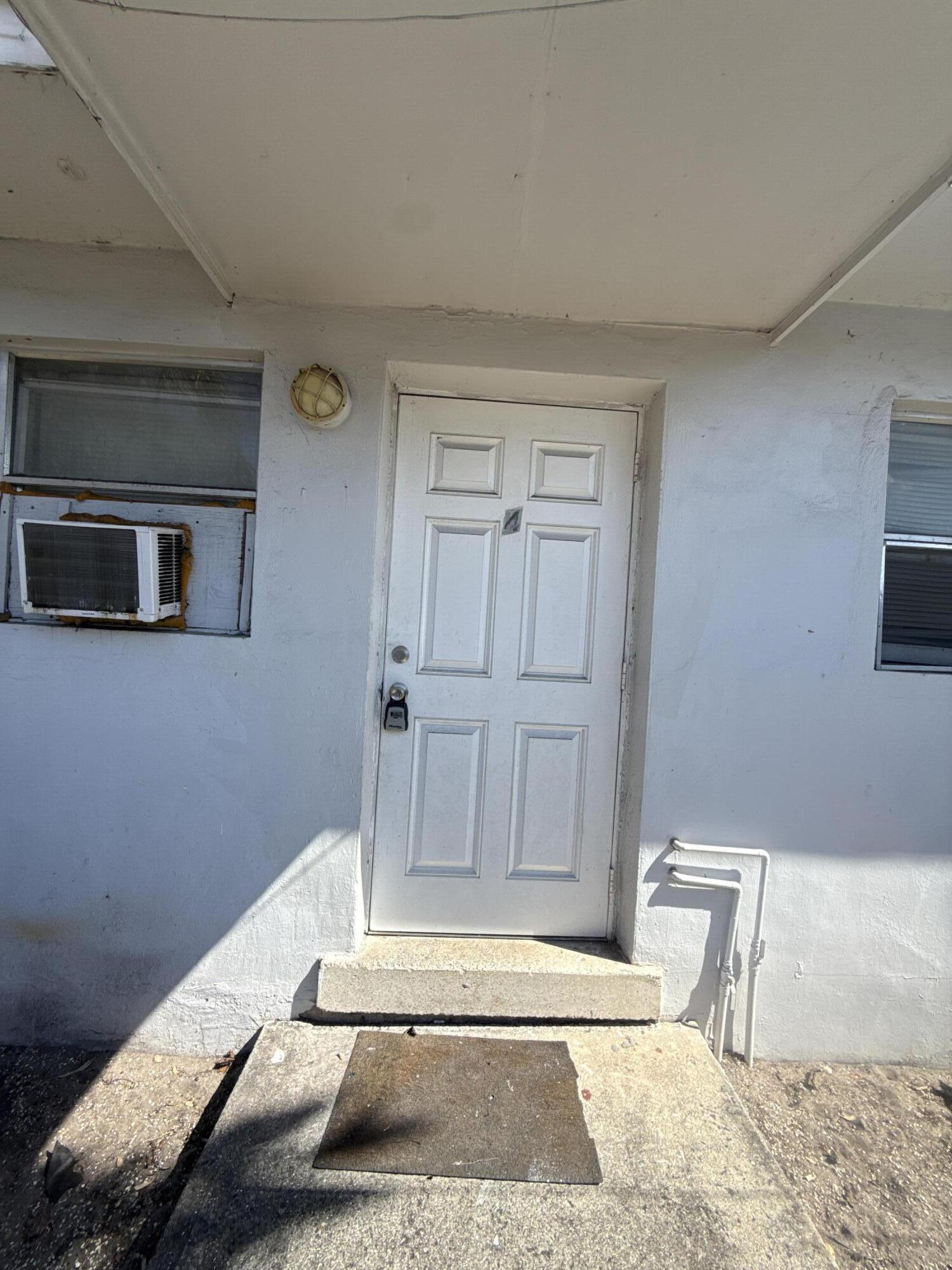 720 SW 7th Street 4, Dania Beach, FL 33004, Dania Beach - Photo 4