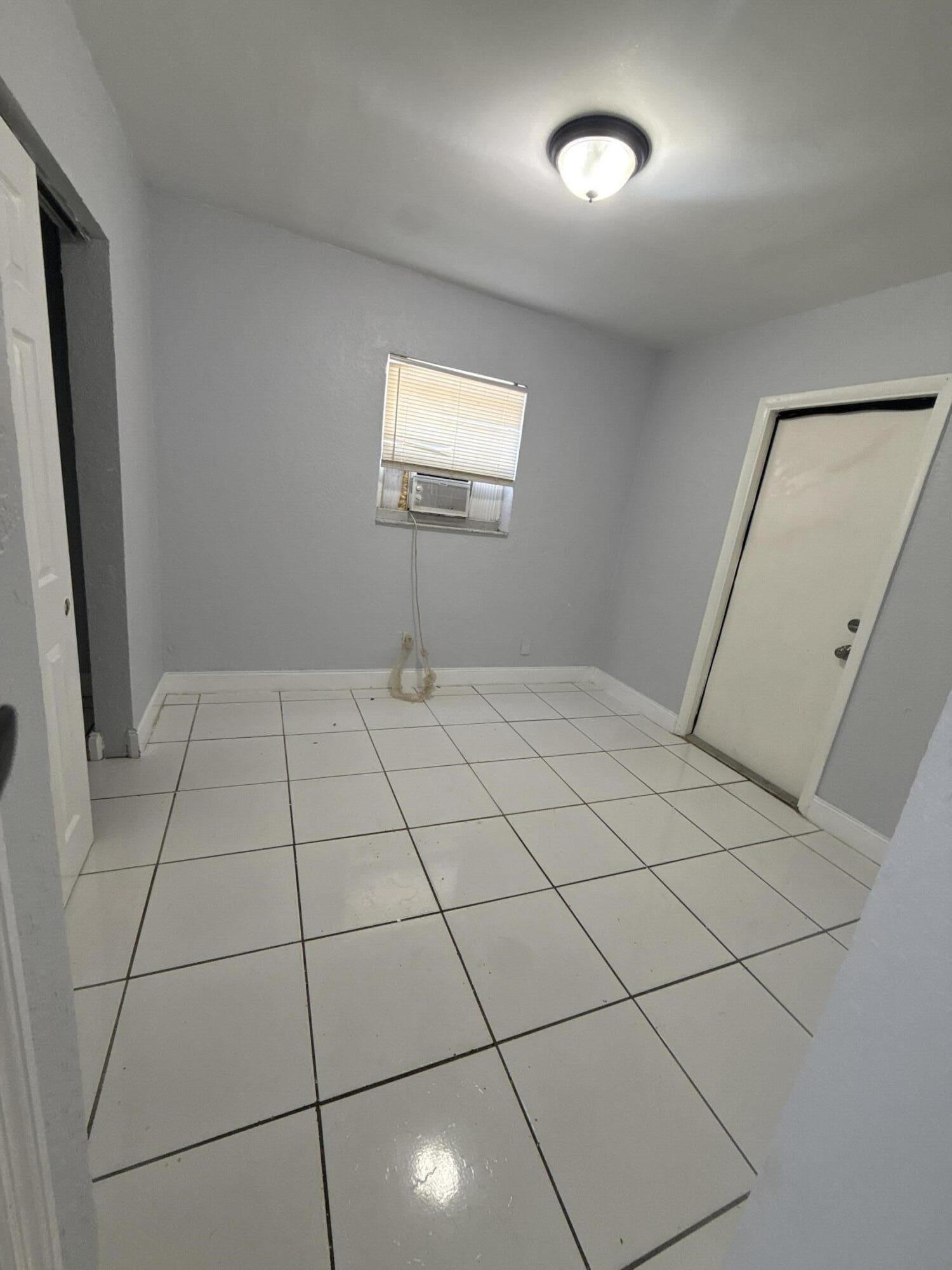 720 SW 7th Street 4, Dania Beach, FL 33004, Dania Beach - Photo 5