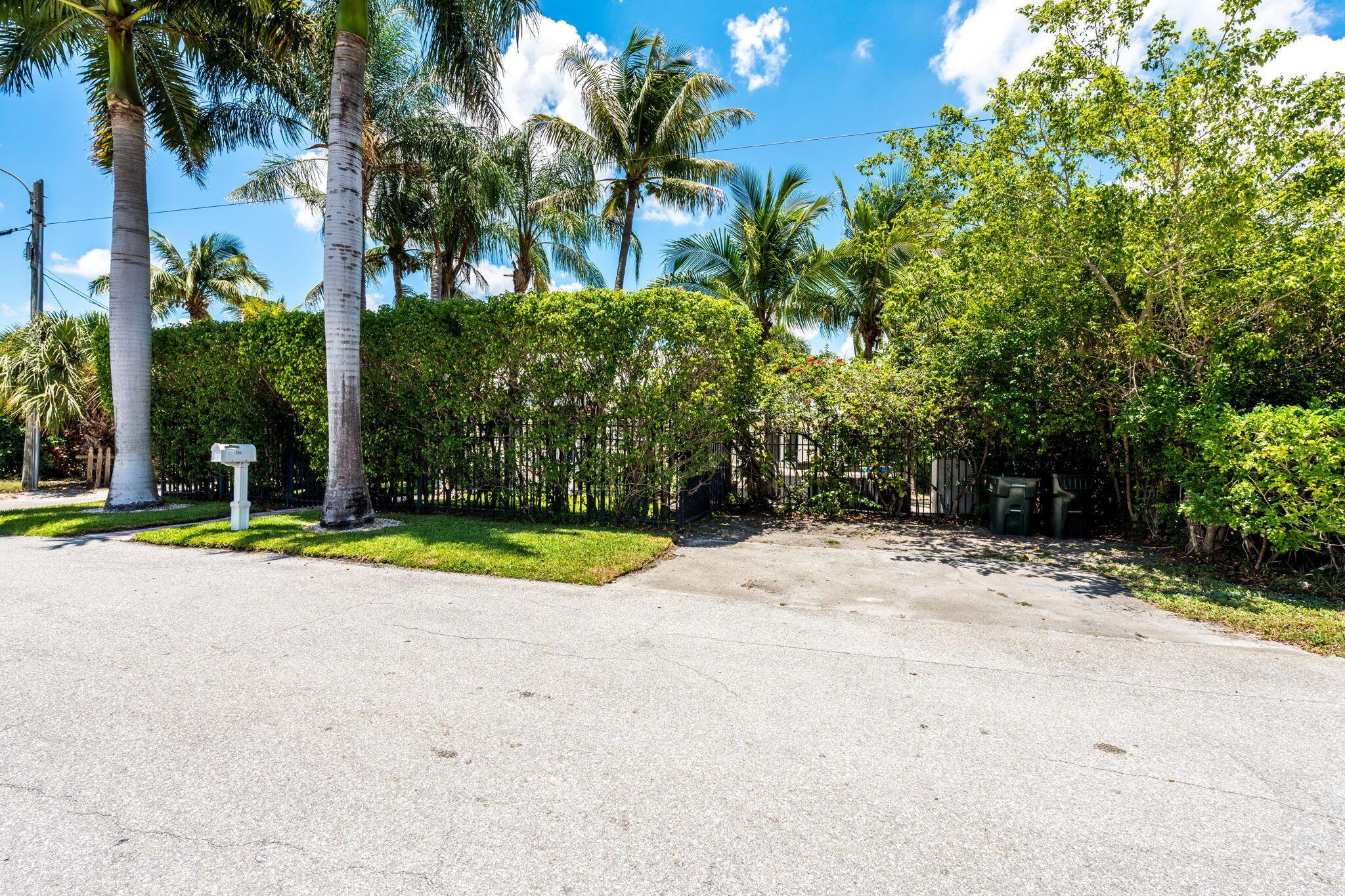 255 NE 12th Street, Delray Beach, FL 33444, Delray Beach - Photo 3