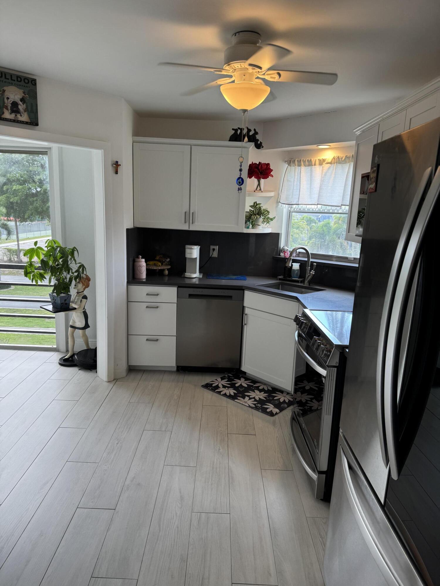 3590 Via 312, Lake Worth, FL 33467, Lake Worth - Photo 3