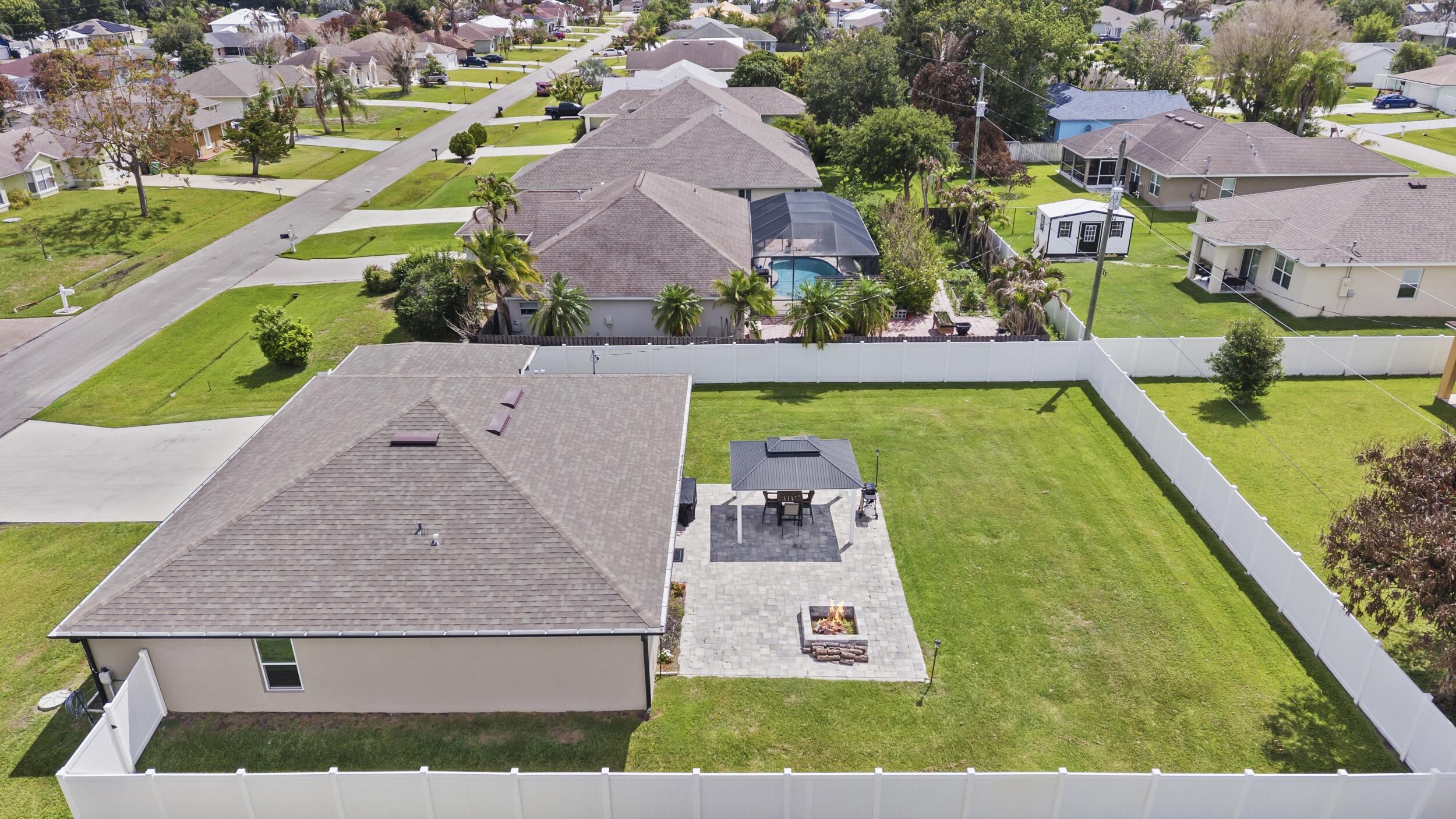 380 SW Donna Terrace, Port St. Lucie, FL 34984, Port St. Lucie - Photo 5