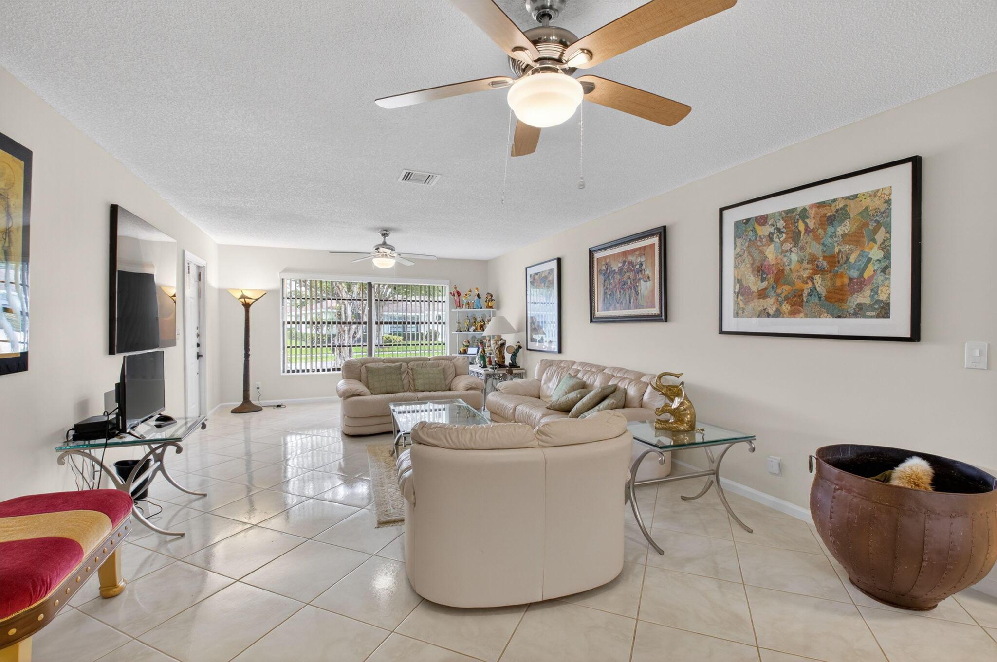 4335 Pear Tree Circle A, Boynton Beach, FL 33436, Boynton Beach - Photo 4