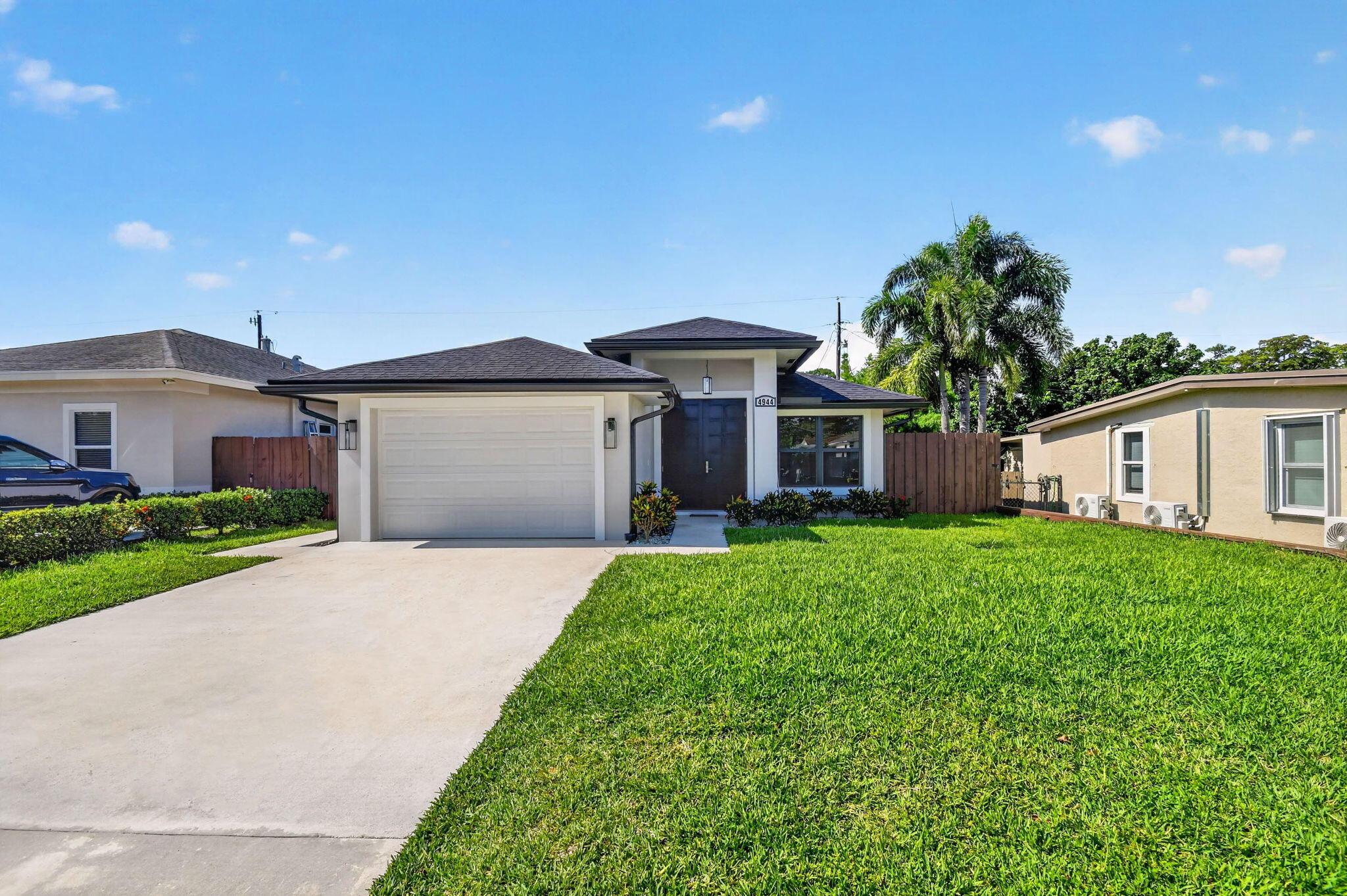 4944 Mcconnell Street, Lake Worth, FL 33463, Lake Worth - Photo 3
