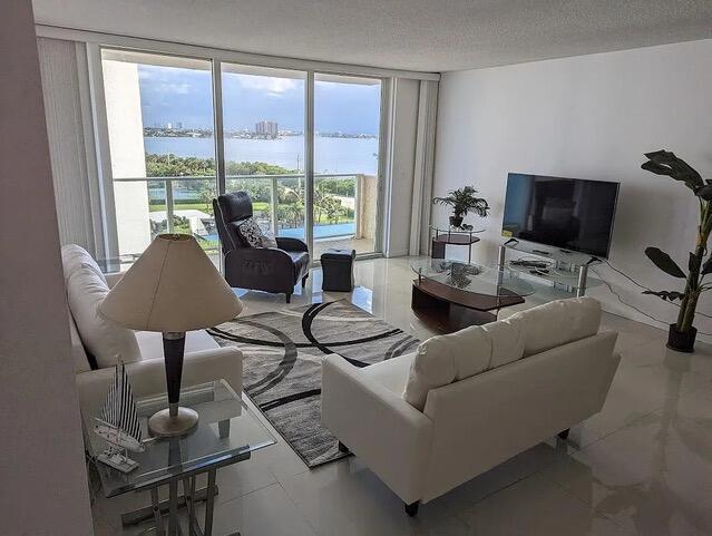 5440 N Ocean Drive 705, Singer Island, FL 33404, Singer Island - Photo 4