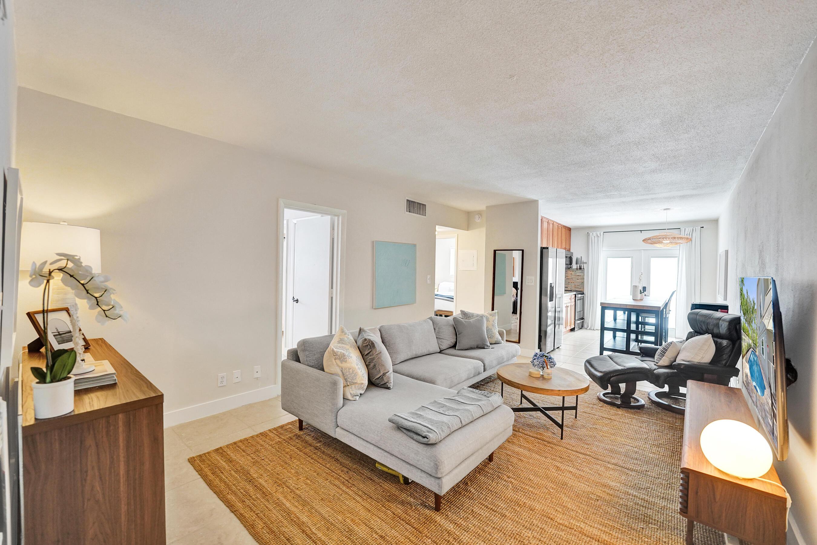 510 NE 17th Avenue 103, Fort Lauderdale, FL 33301, Fort Lauderdale - Photo 3
