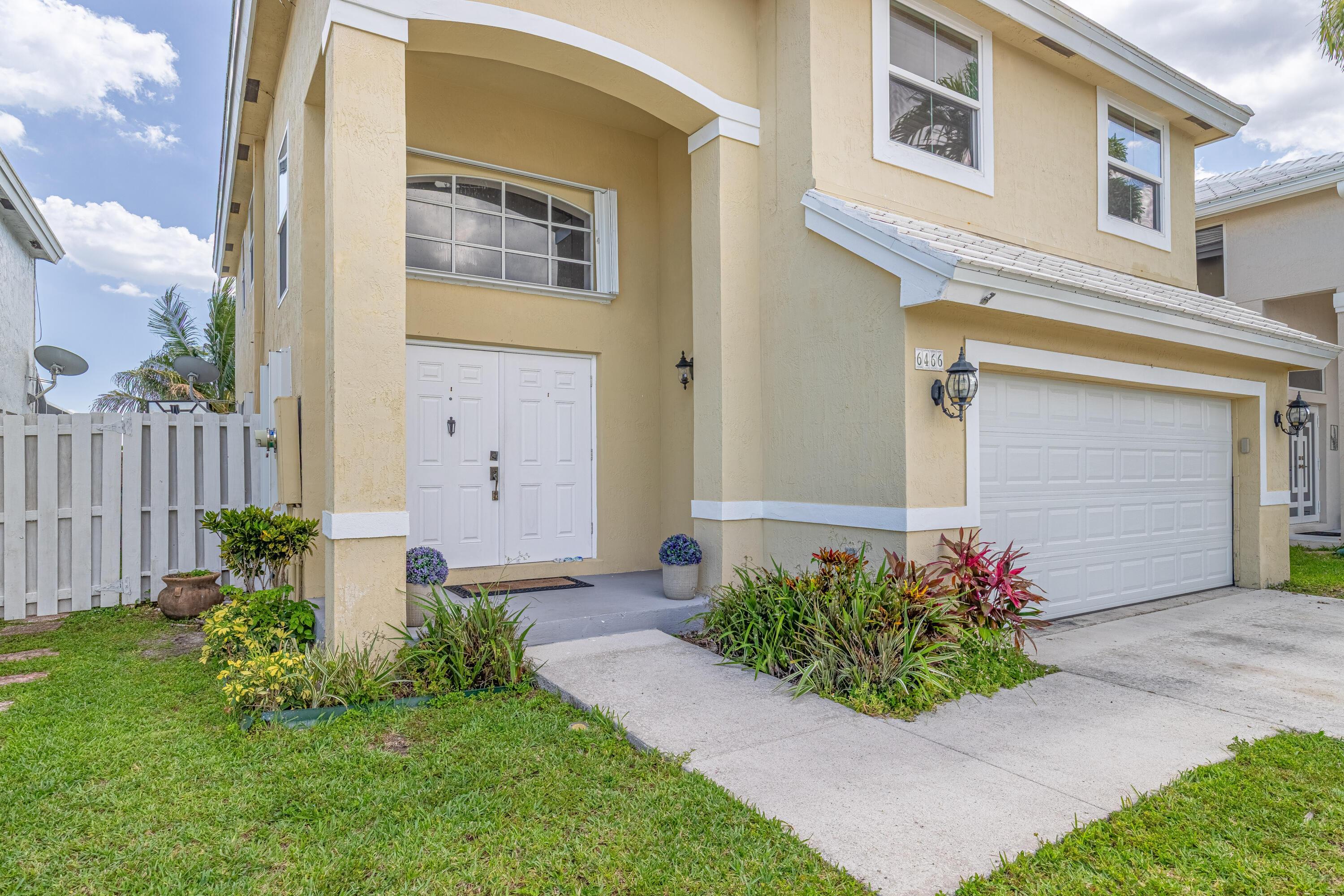 6466 Buena Vista Drive, Margate, FL 33063, Margate - Photo 3
