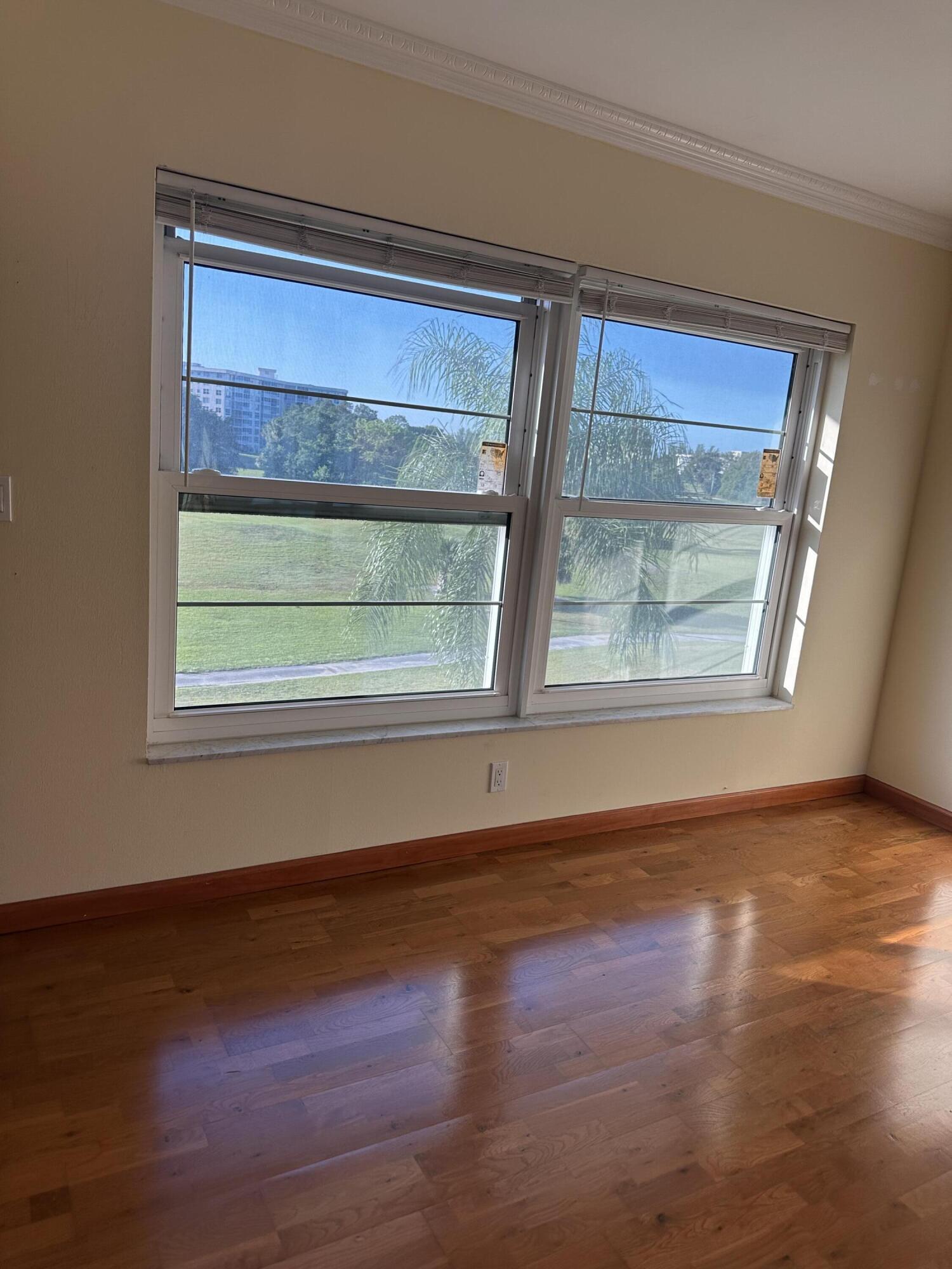 2900 Palm Aire Dr 406, Pompano Beach, FL 33069, Pompano Beach - Photo 3