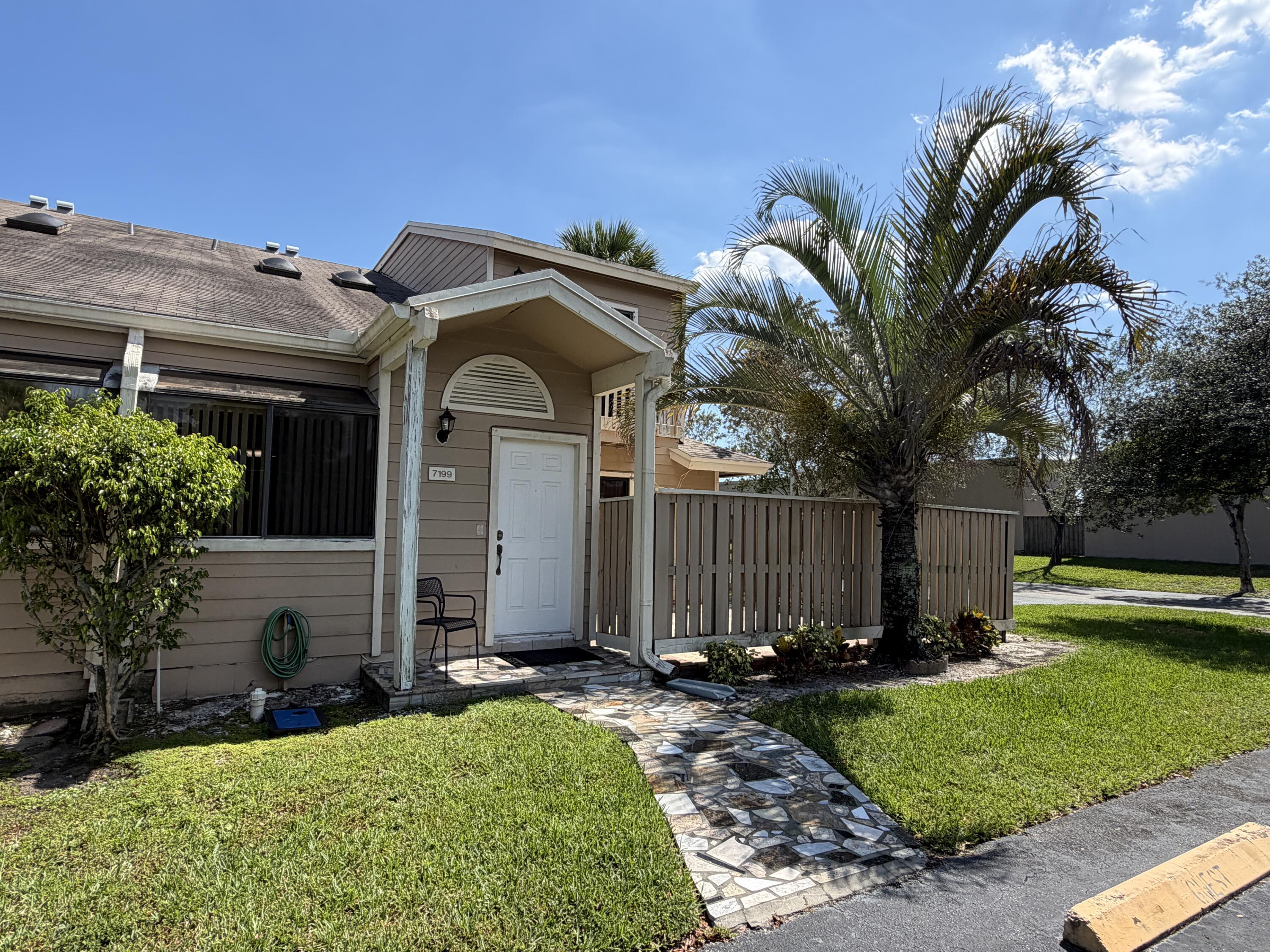 7199 Sportsman Drive, North Lauderdale, FL 33068, North Lauderdale - Photo 3