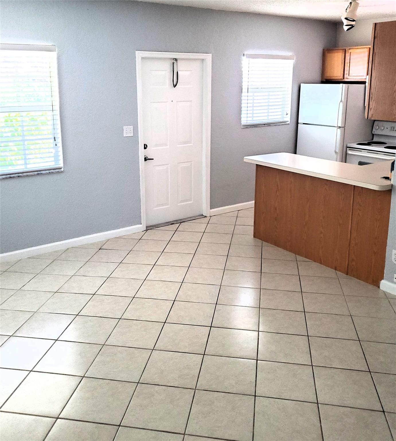 2660 NE 8th Avenue 302, Wilton Manors, FL 33334, Wilton Manors - Photo 3