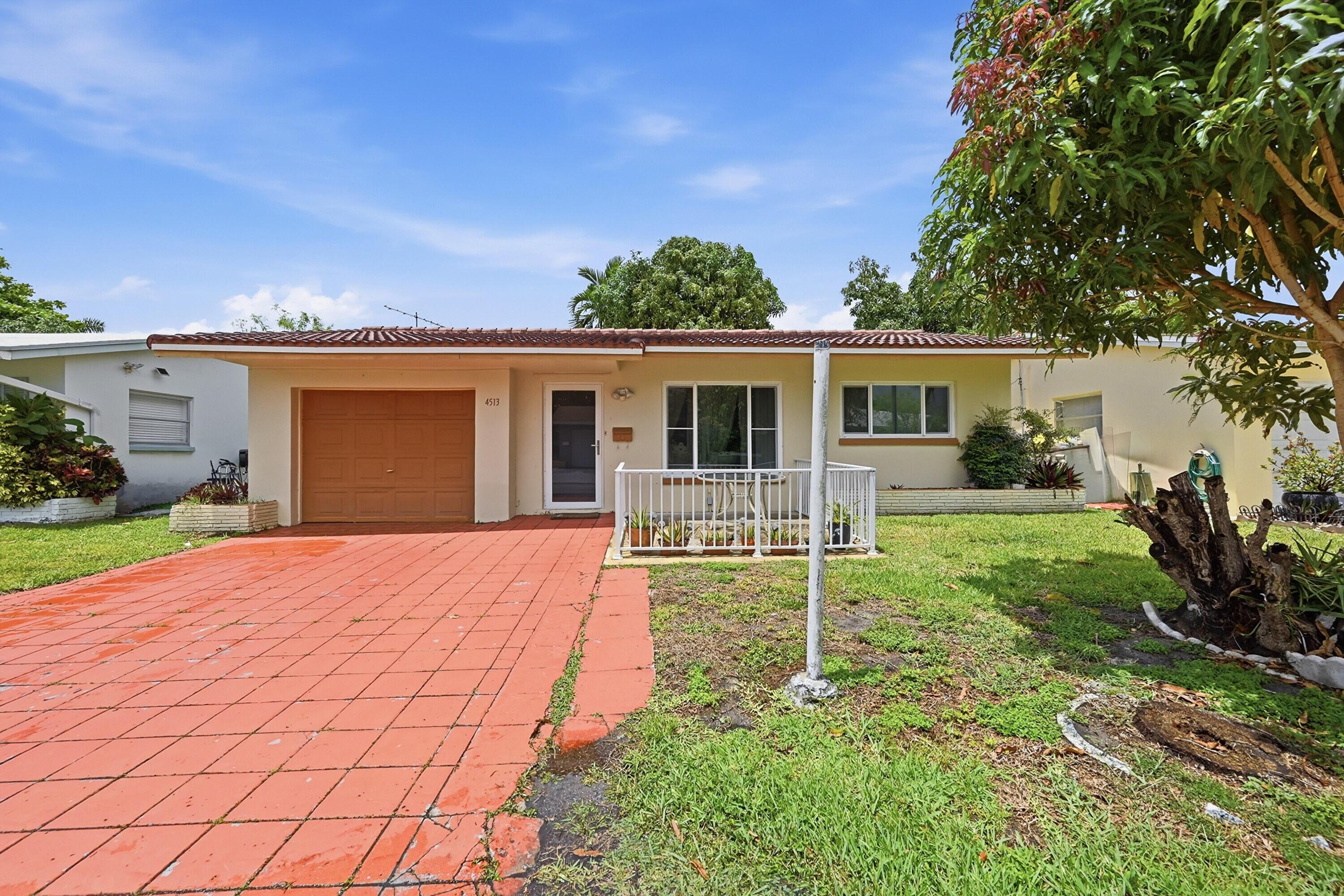 4513 NW 49th Street, Tamarac, FL 33319, Tamarac - Photo 2