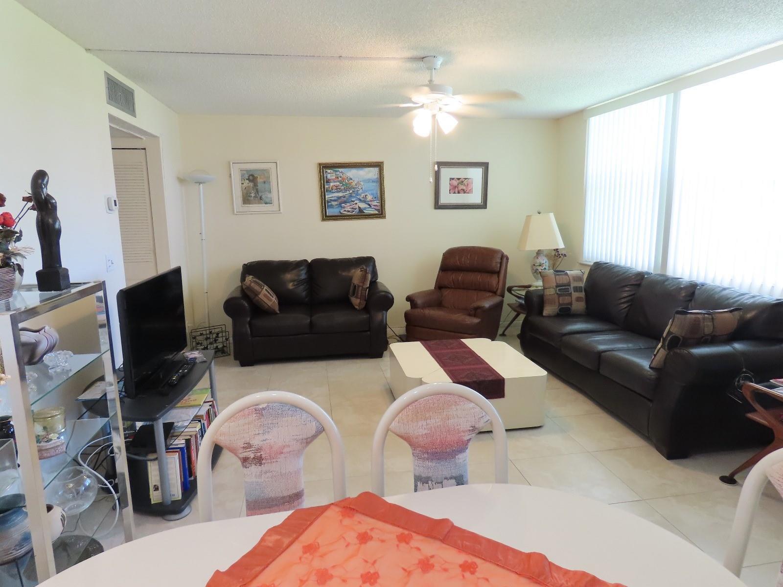 17 Willowbrook Lane 106, Delray Beach, FL 33446, Delray Beach - Photo 2