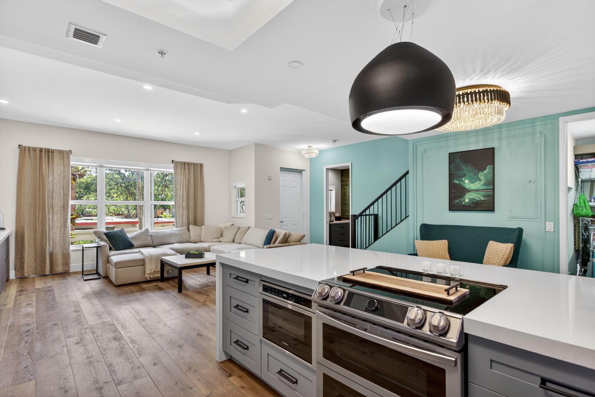 2609 NE 14th Avenue 105, Wilton Manors, FL 33334, Wilton Manors