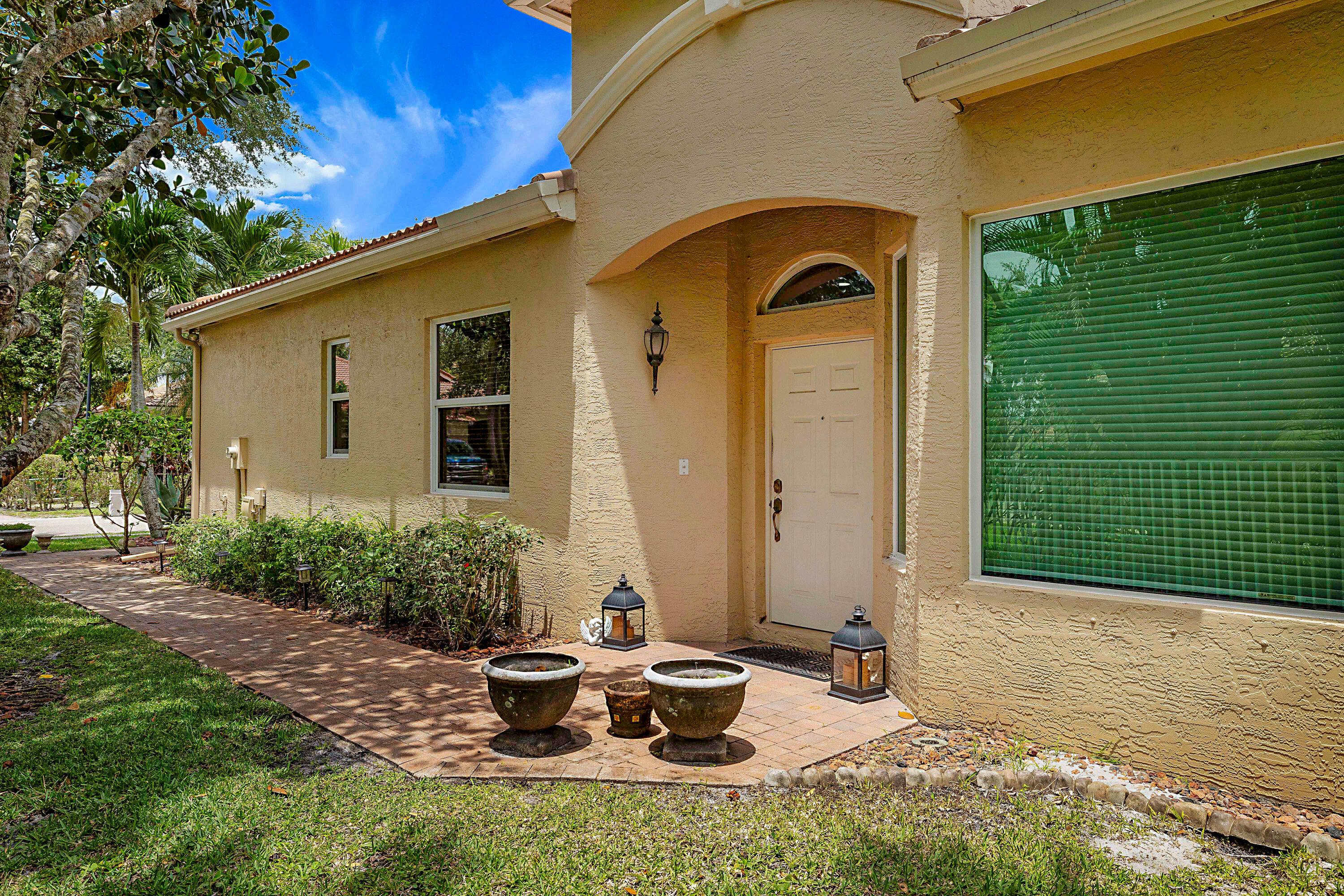 2568 Sandy Cay, West Palm Beach, FL 33411, West Palm Beach - Photo 2