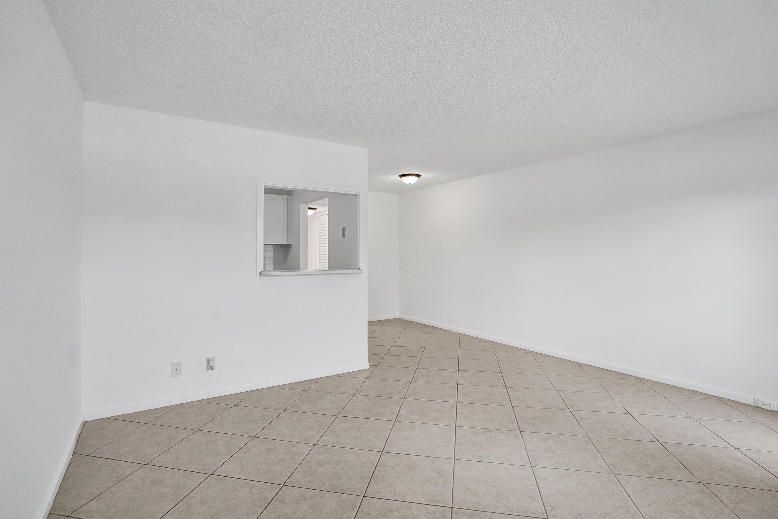 91 Tilford E, Deerfield Beach, FL 33442, Deerfield Beach - Photo 5