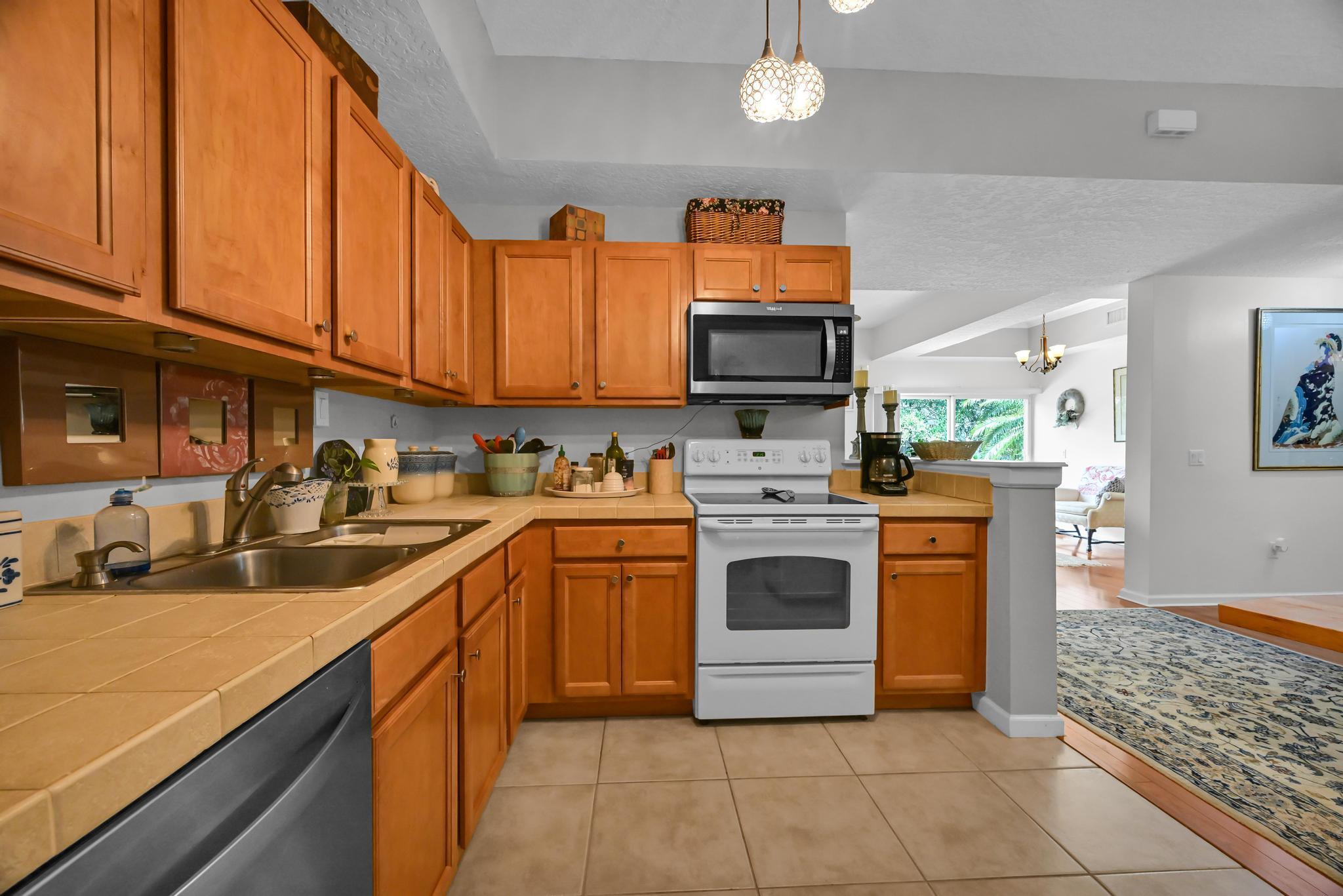 568 7th Square, Vero Beach, FL 32962, Vero Beach - Photo 4