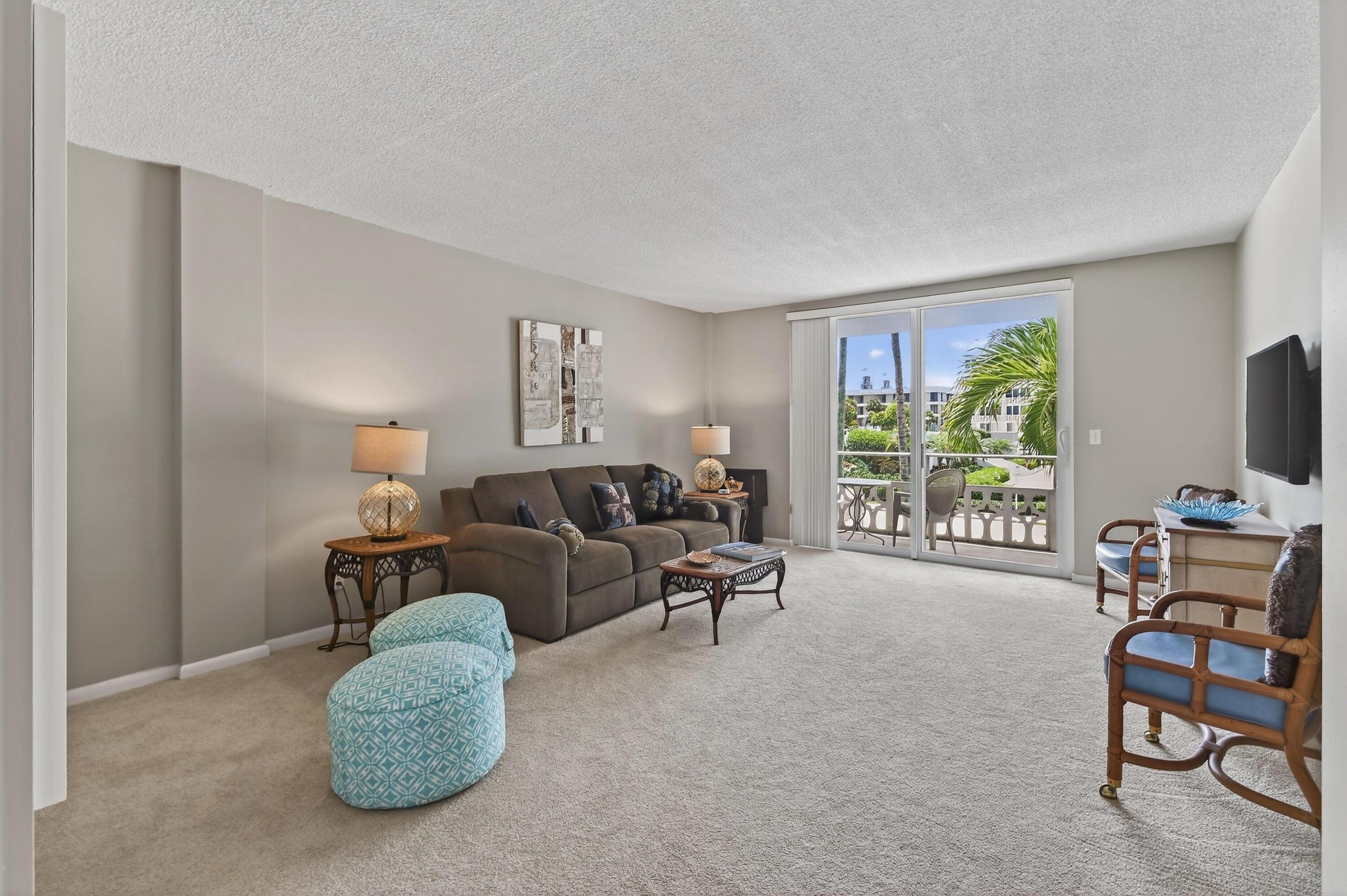 139 Sunrise Avenue, Palm Beach, FL 33480, Palm Beach - Photo 2
