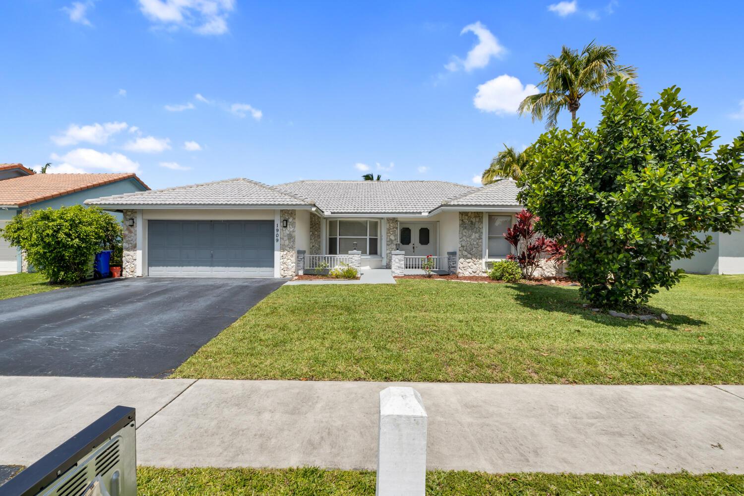 1909 NW 80th Avenue, Margate, FL 33063, Margate - Photo 4