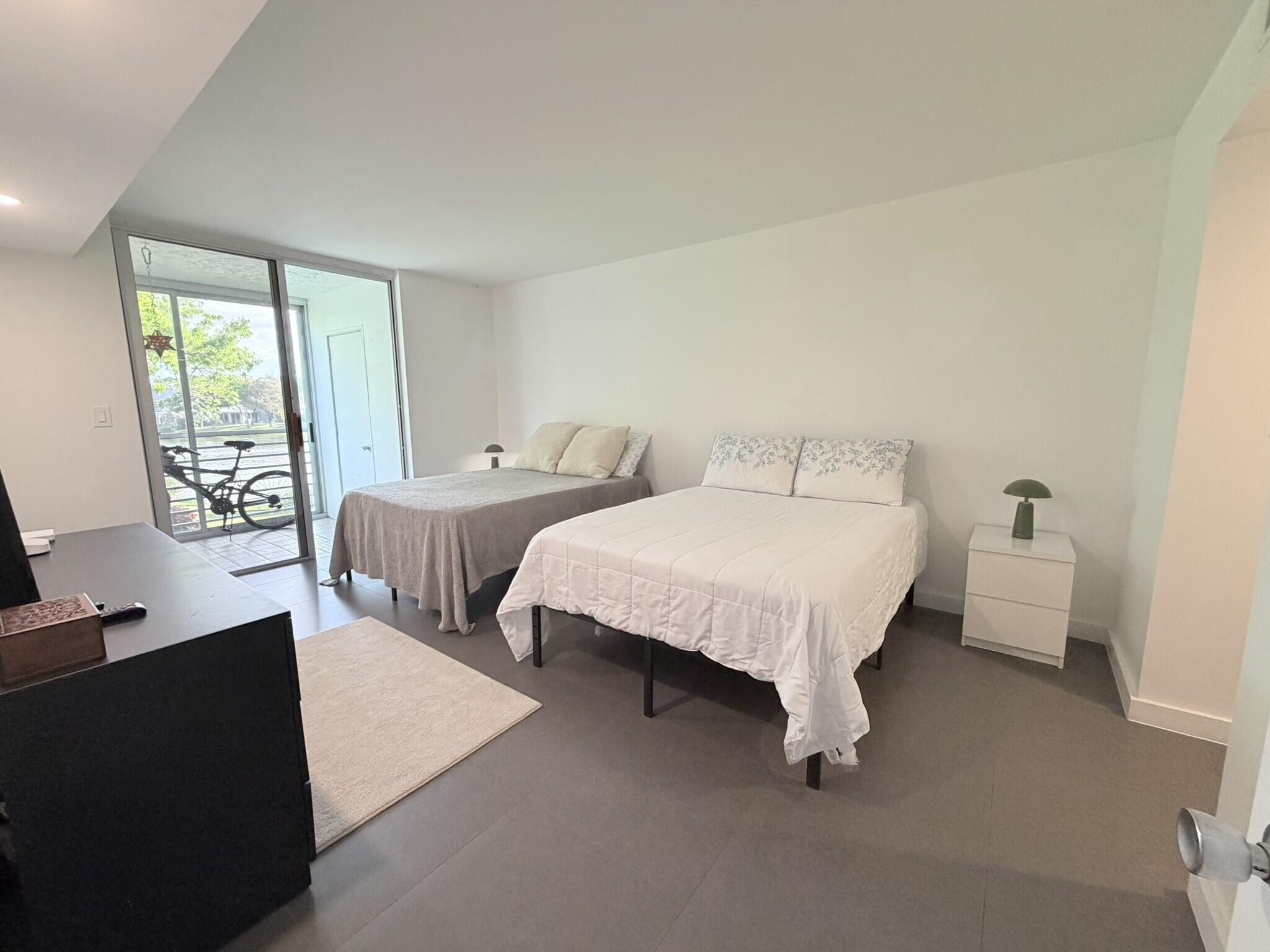 3503 Oaks Way 202, Pompano Beach, FL 33069, Pompano Beach - Photo 5
