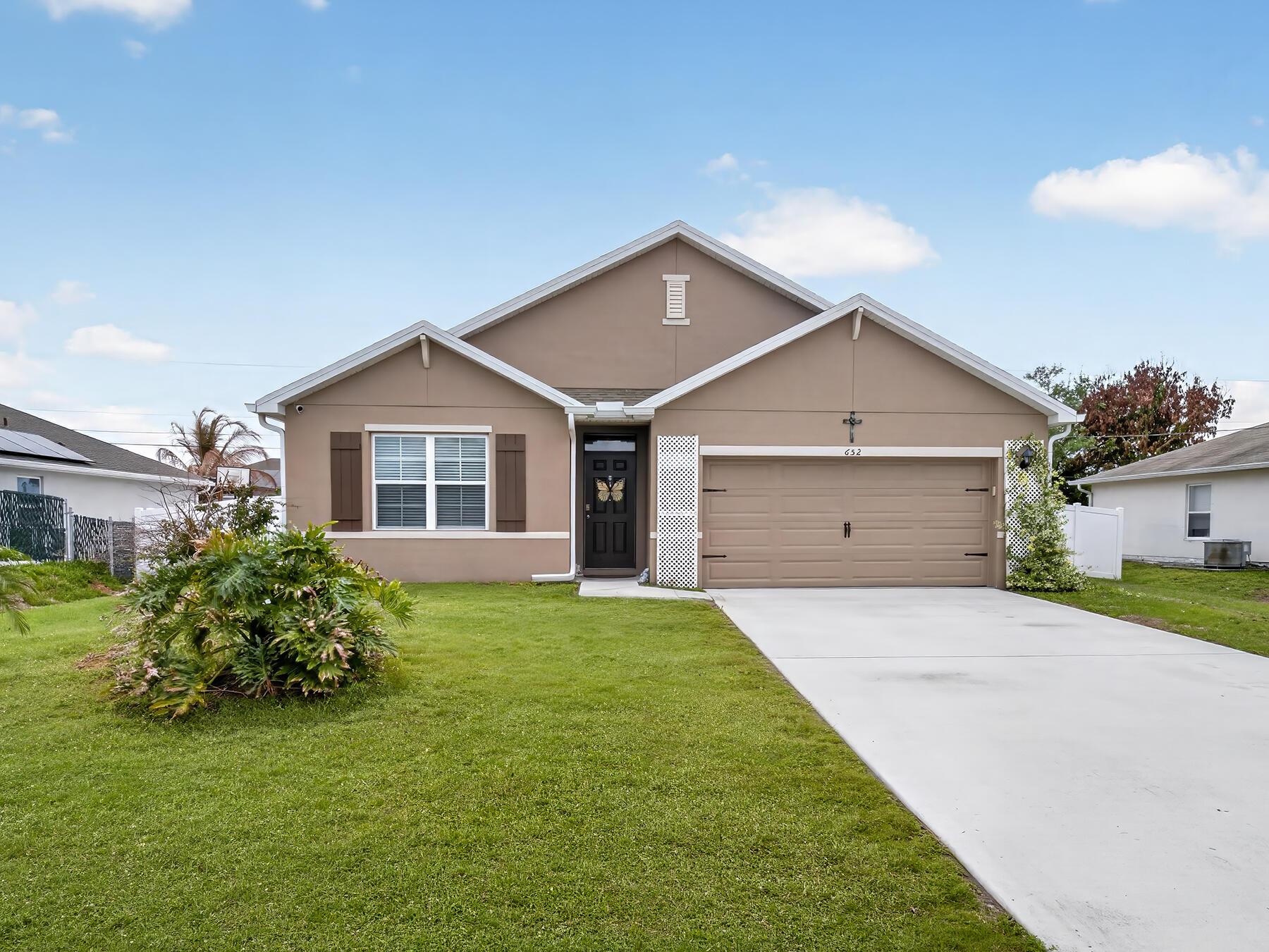 652 SW Sareta Avenue, Port St. Lucie, FL 34953, Port St. Lucie