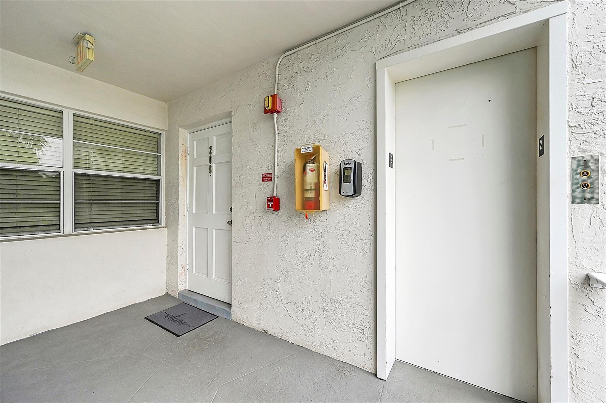 2715 NE 49th Street, Fort Lauderdale, FL 33308, Fort Lauderdale - Photo 5