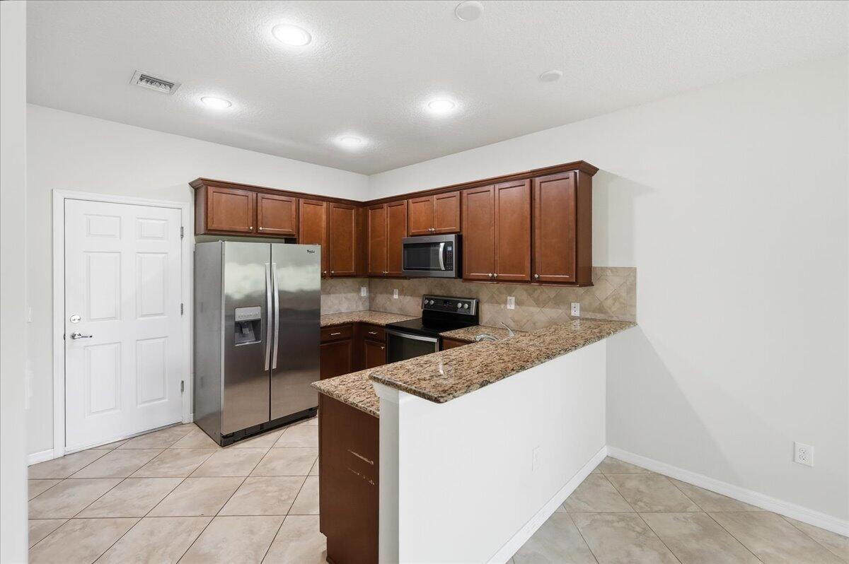 1069 Normandie Way, Vero Beach, FL 32960, Vero Beach - Photo 5