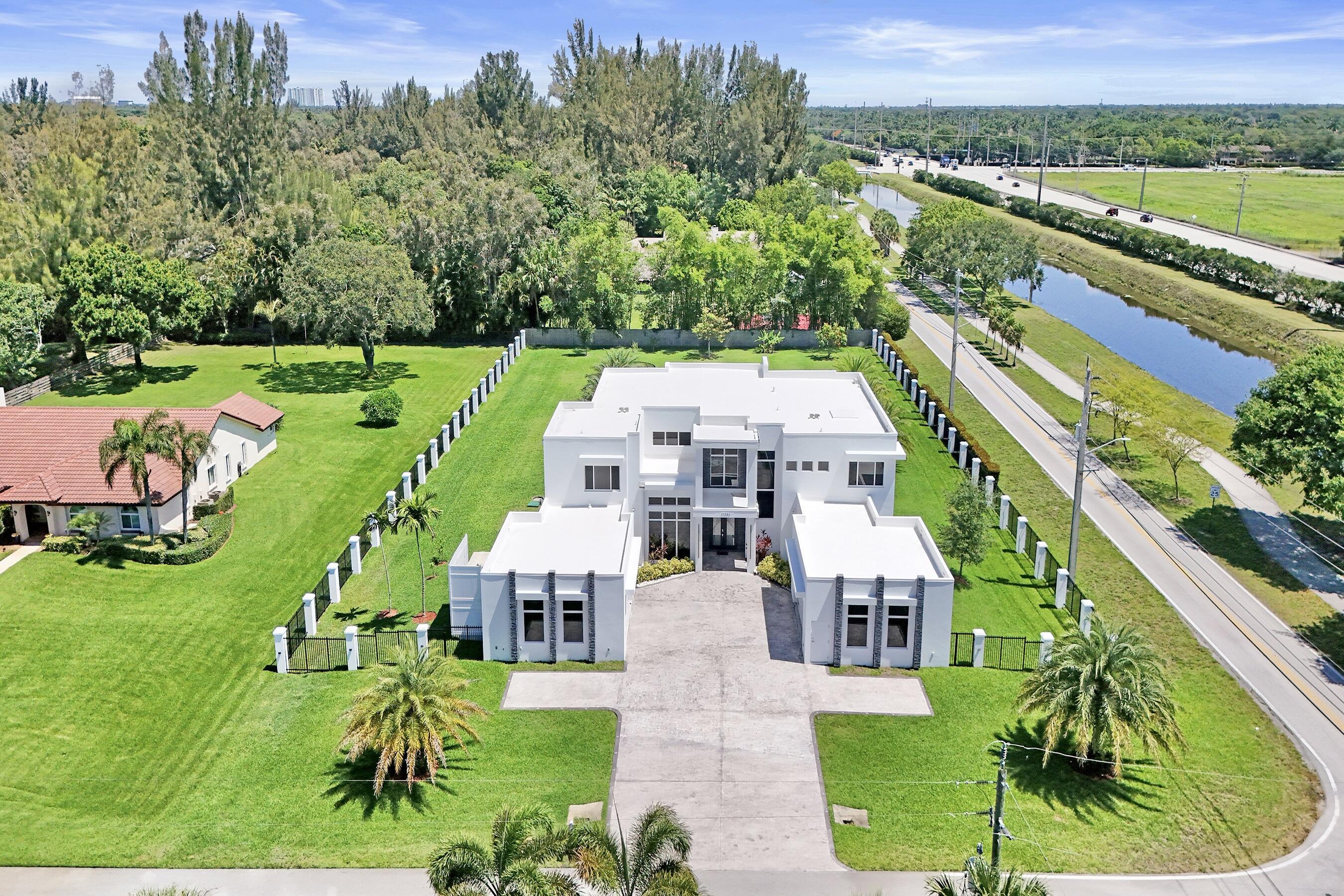 11201 SW 3rd Street, Plantation, FL 33325, Plantation - Photo 4