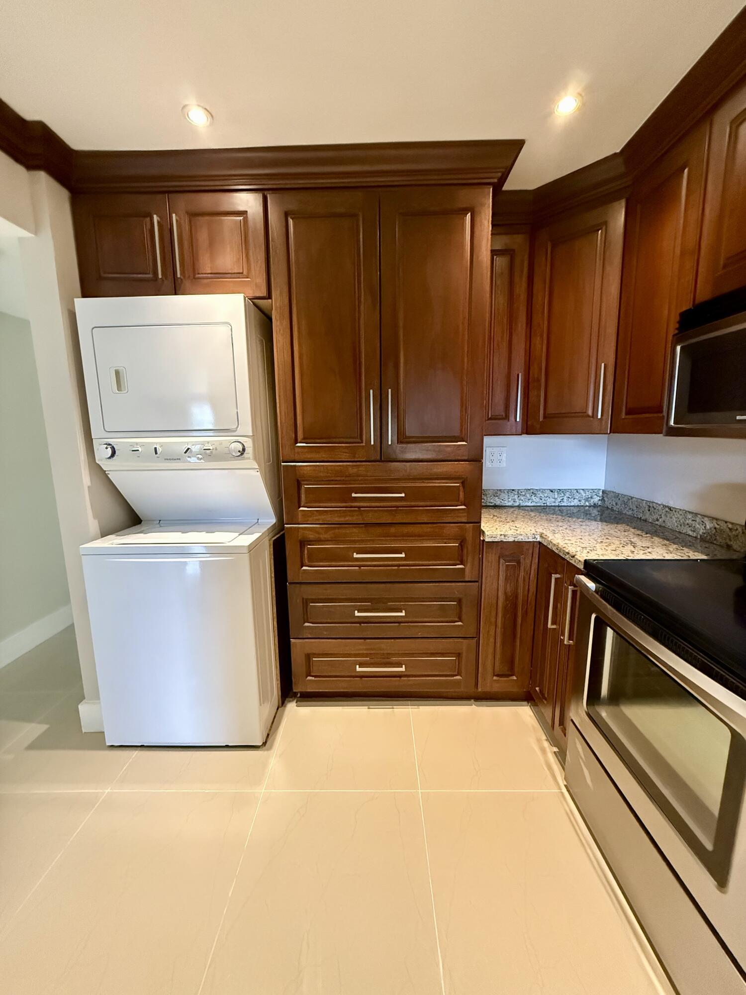 3307 NW 108th Drive 1, Coral Springs, FL 33065, Coral Springs - Photo 5