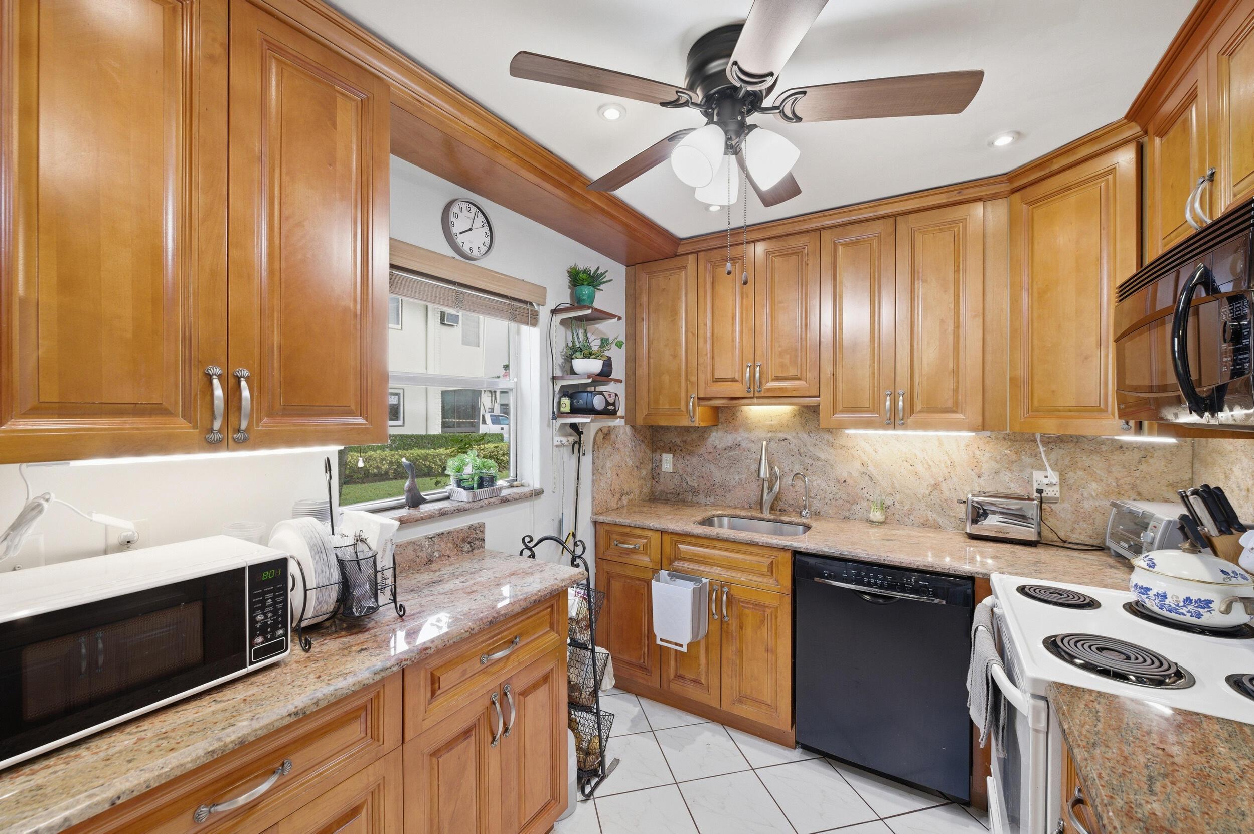 52 Saxony B 52, Delray Beach, FL 33446, Delray Beach