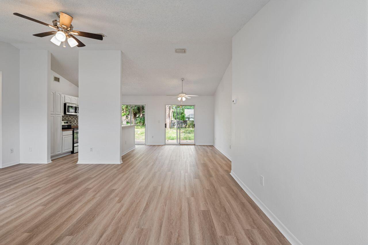 349 Hammock Road SE, Palm Bay, FL 32909, Palm Bay - Photo 5