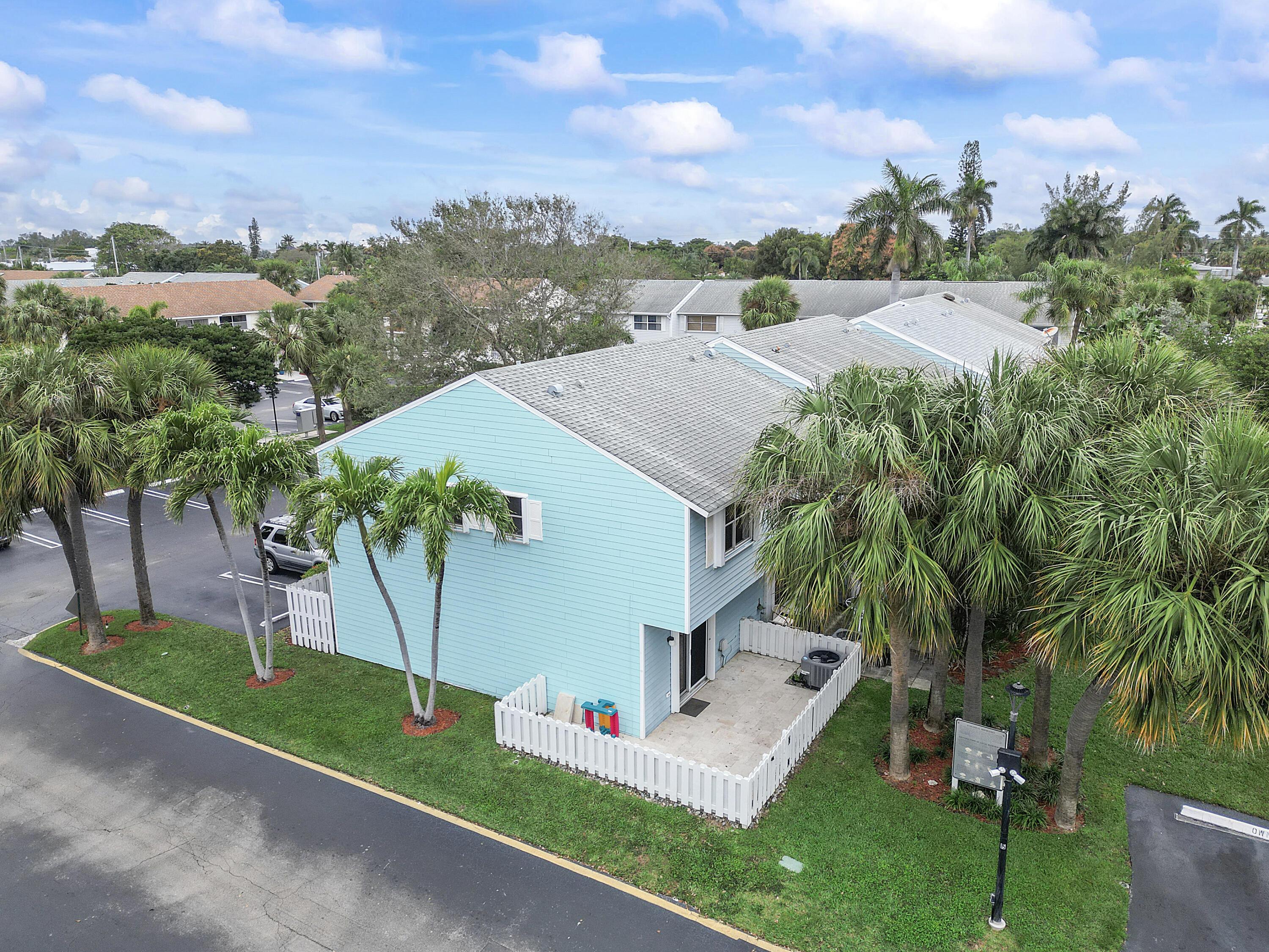 2747 NE 15th Street 2747, Pompano Beach, FL 33062, Pompano Beach - Photo 3
