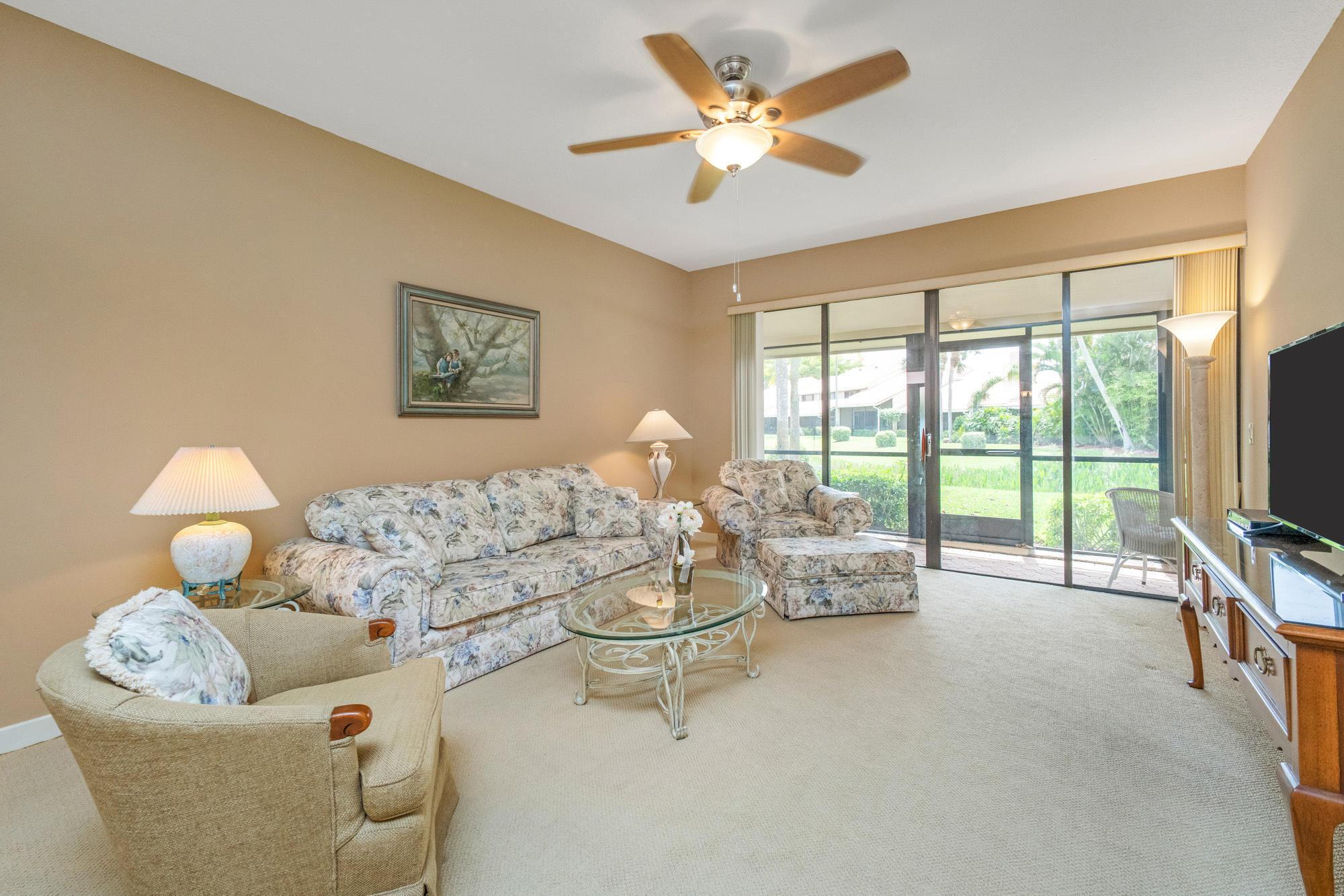 135 Old Meadow Way, Palm Beach Gardens, FL 33418, Palm Beach Gardens - Photo 2