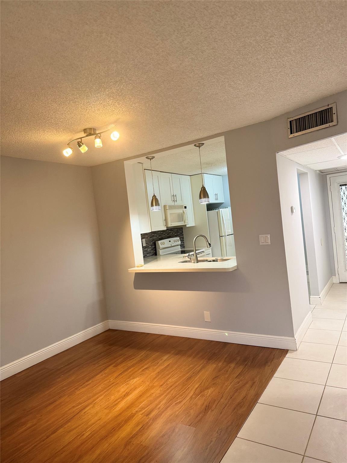 3000 NW 42nd Avenue B201, Coconut Creek, FL 33066, Coconut Creek