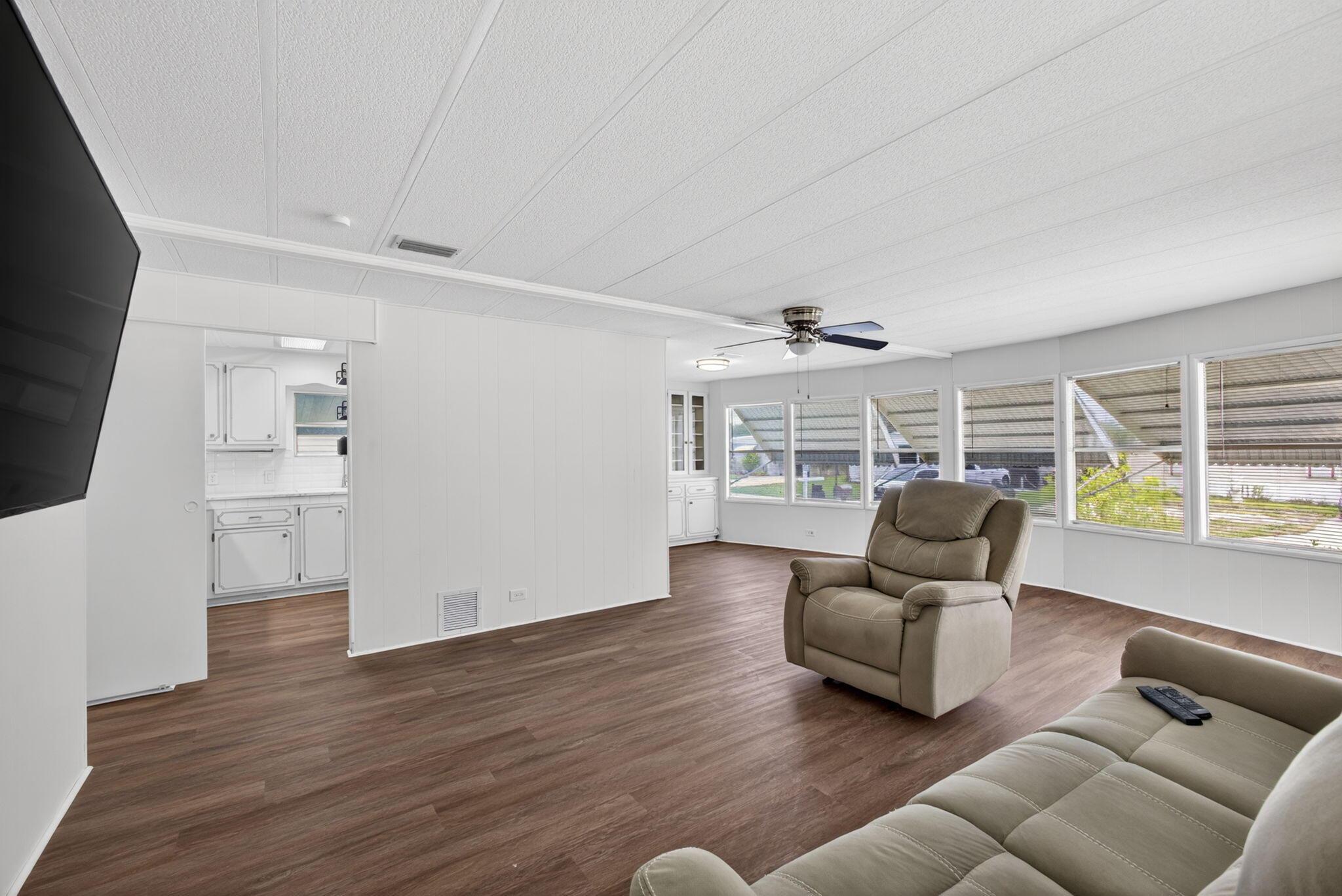 7102 SE Bluebird Circle, Hobe Sound, FL 33455, Hobe Sound - Photo 4